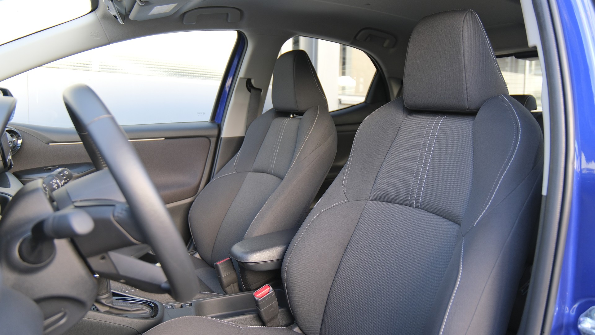 TOYOTA Yaris 1.5 Trend e-CVT-image-4