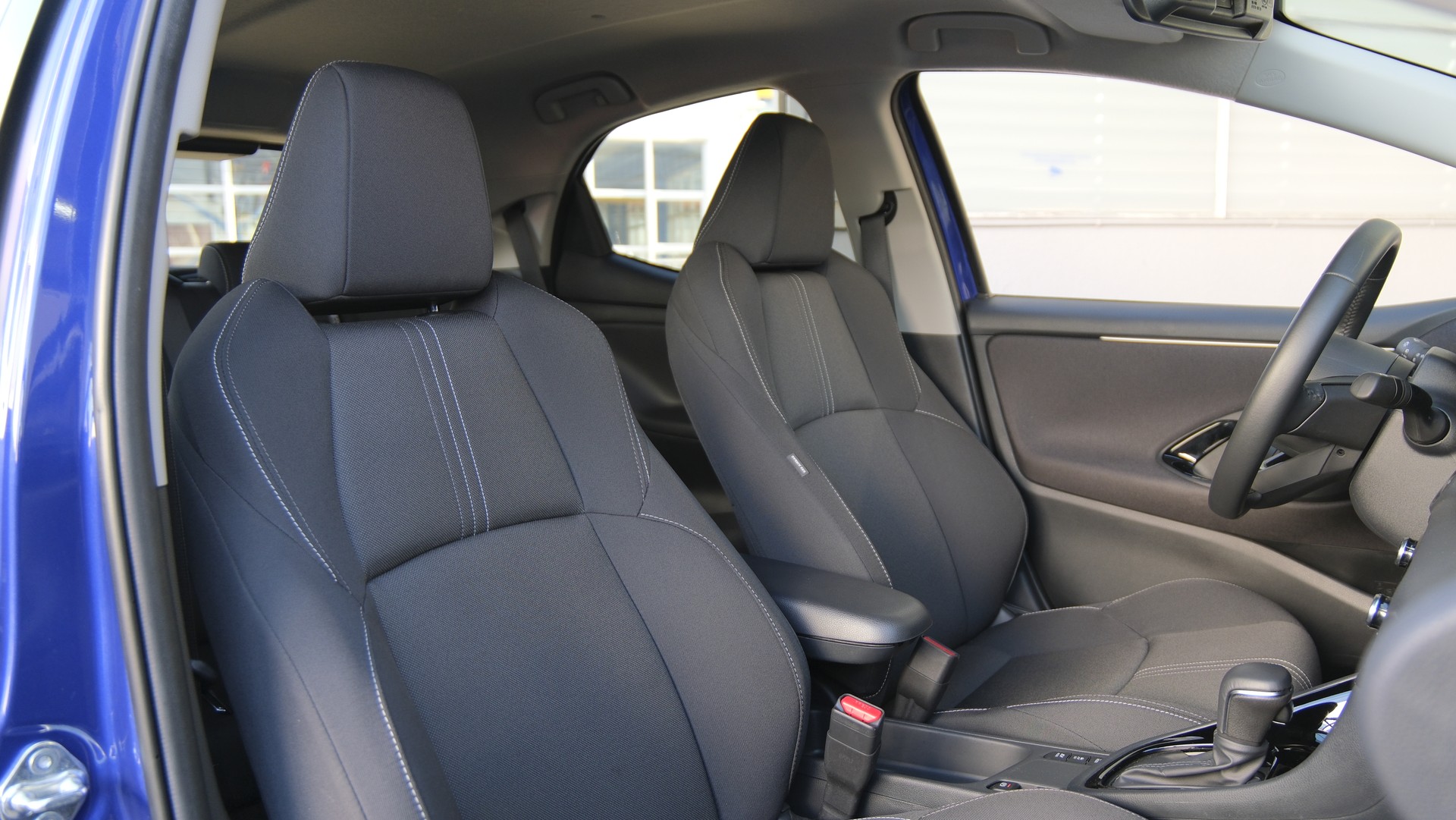 TOYOTA Yaris 1.5 Trend e-CVT-image-13