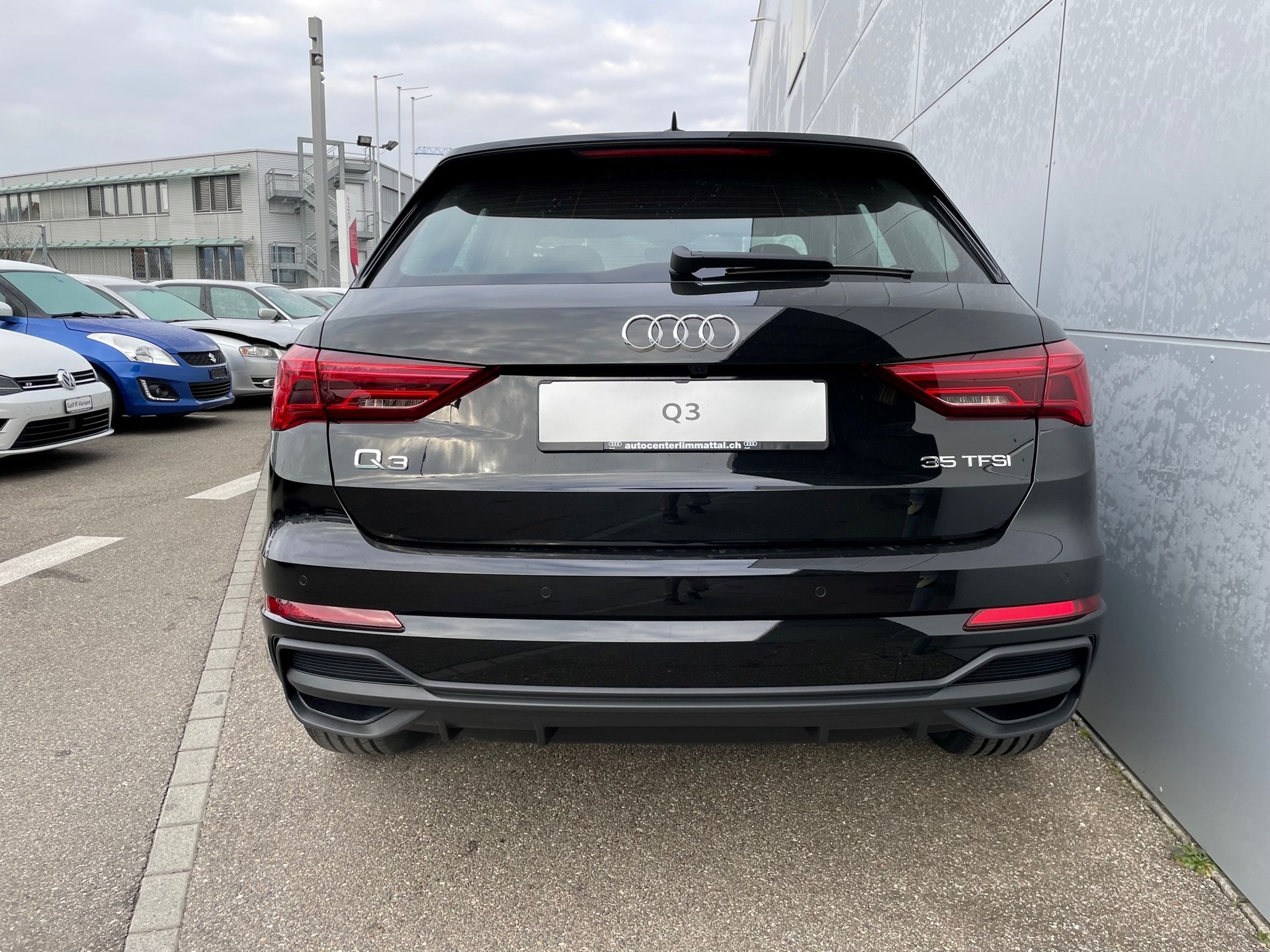 AUDI Q3 35 TFSI S line Attraction S-tronic-image-6