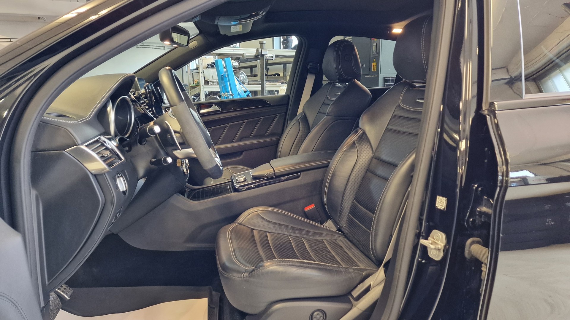 MERCEDES-BENZ GLE Coupé 63 S AMG 4Matic Speedshift-image-19
