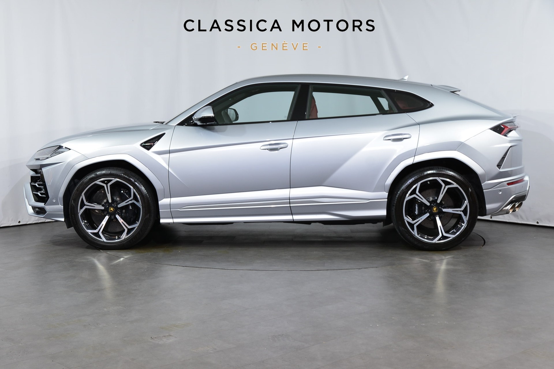 LAMBORGHINI Urus E-Gear-image-6