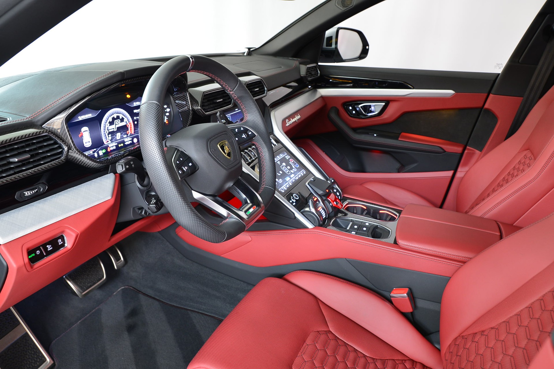 LAMBORGHINI Urus E-Gear-image-9