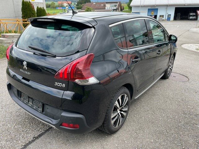 PEUGEOT 3008 HYbrid4 2.0 HDI ETG6-image-3