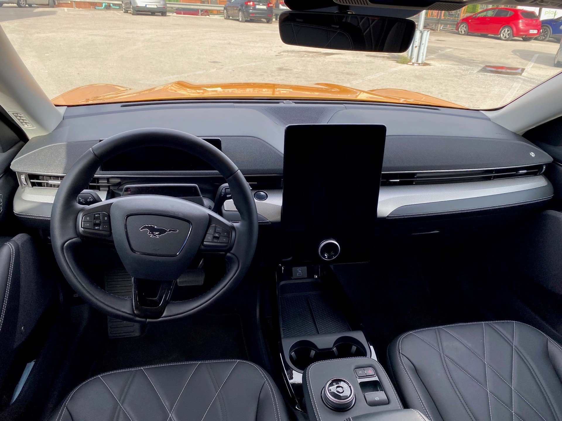 FORD Mustang MACH-E RWD 75 kWh-image-8