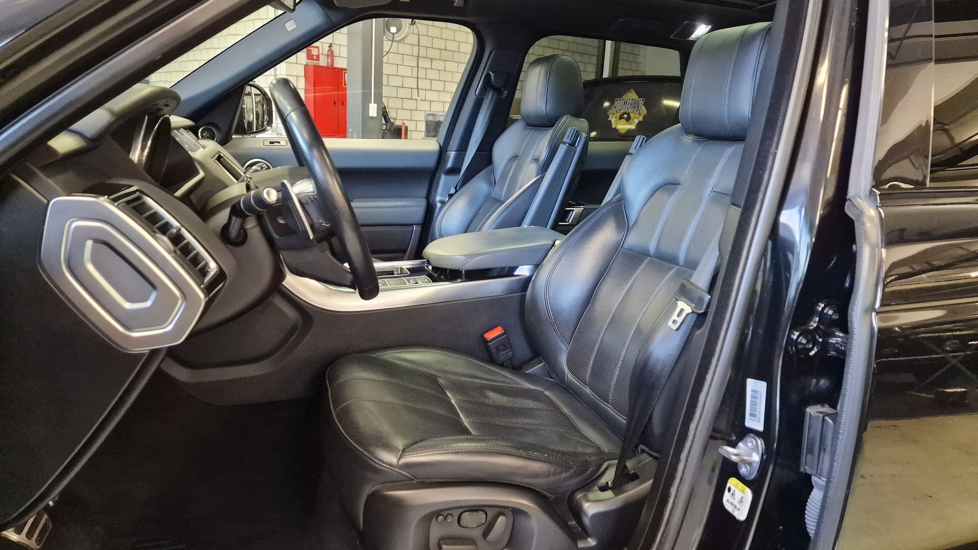 LAND ROVER Range Rover Sport 4.4 SDV8 HSE Dynamic Automatic-image-16