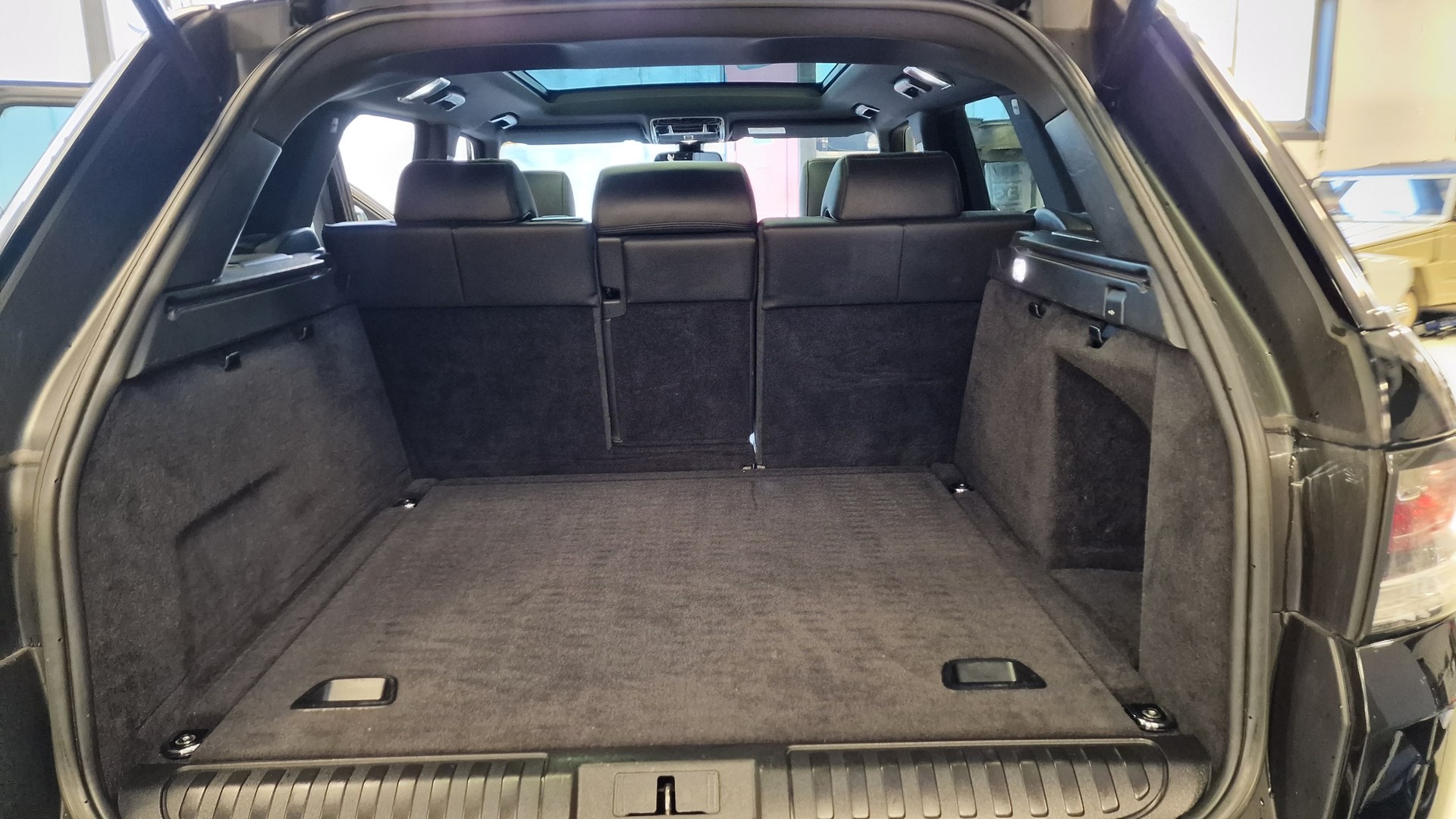 LAND ROVER Range Rover Sport 4.4 SDV8 HSE Dynamic Automatic-image-26