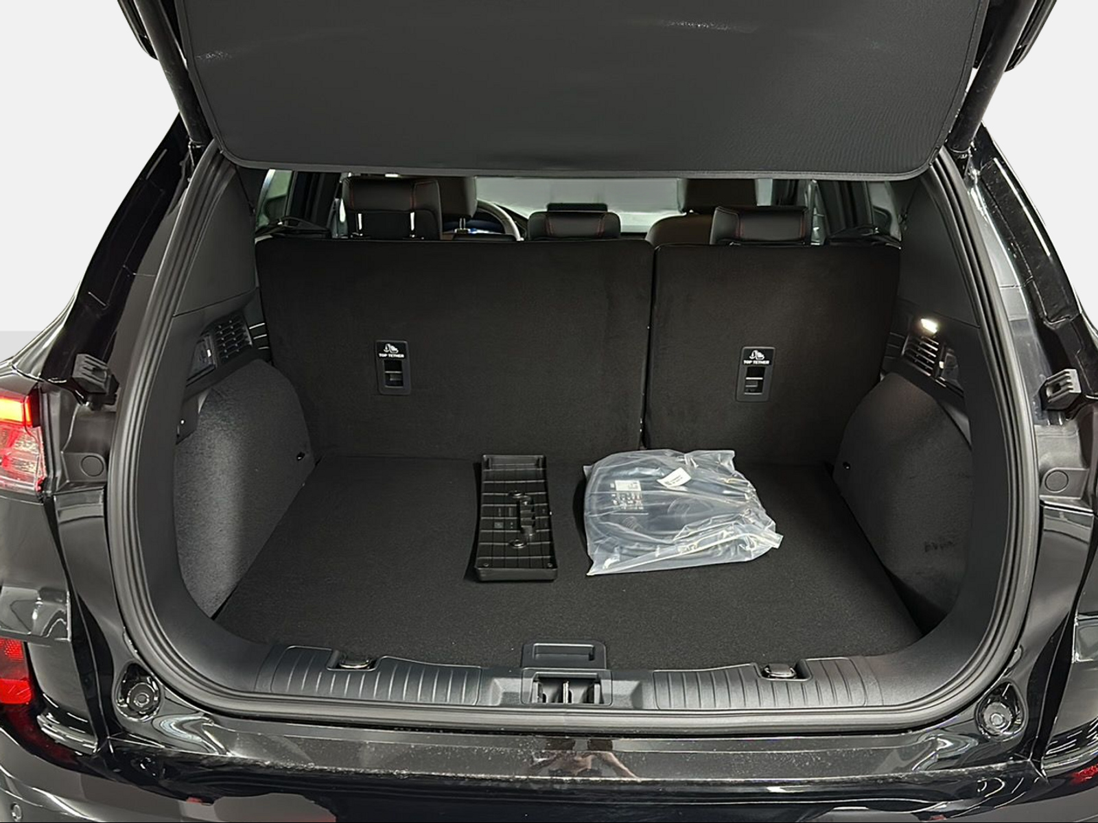 FORD Kuga 2.5 Plug-in Hybrid ST-Line X-image-13