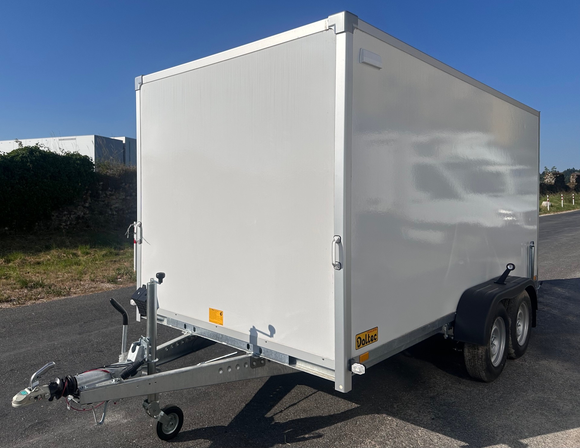DALTEC Koffer VZ 27 BK aus Sandwichplatten, mit Heckrampe! Hochwertig-image-2