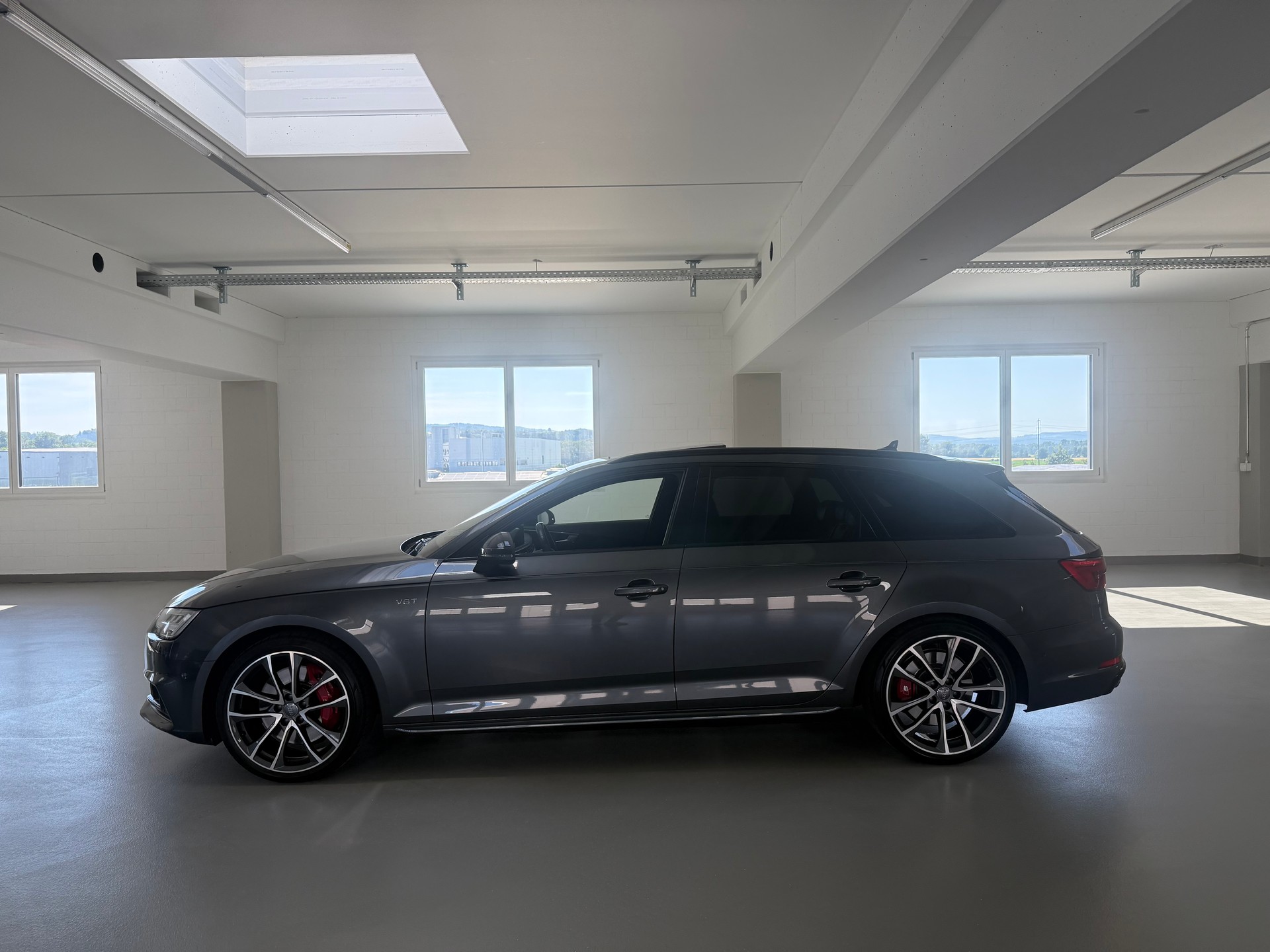 AUDI S4 Avant 3.0 TFSI quattro tiptronic-image-2