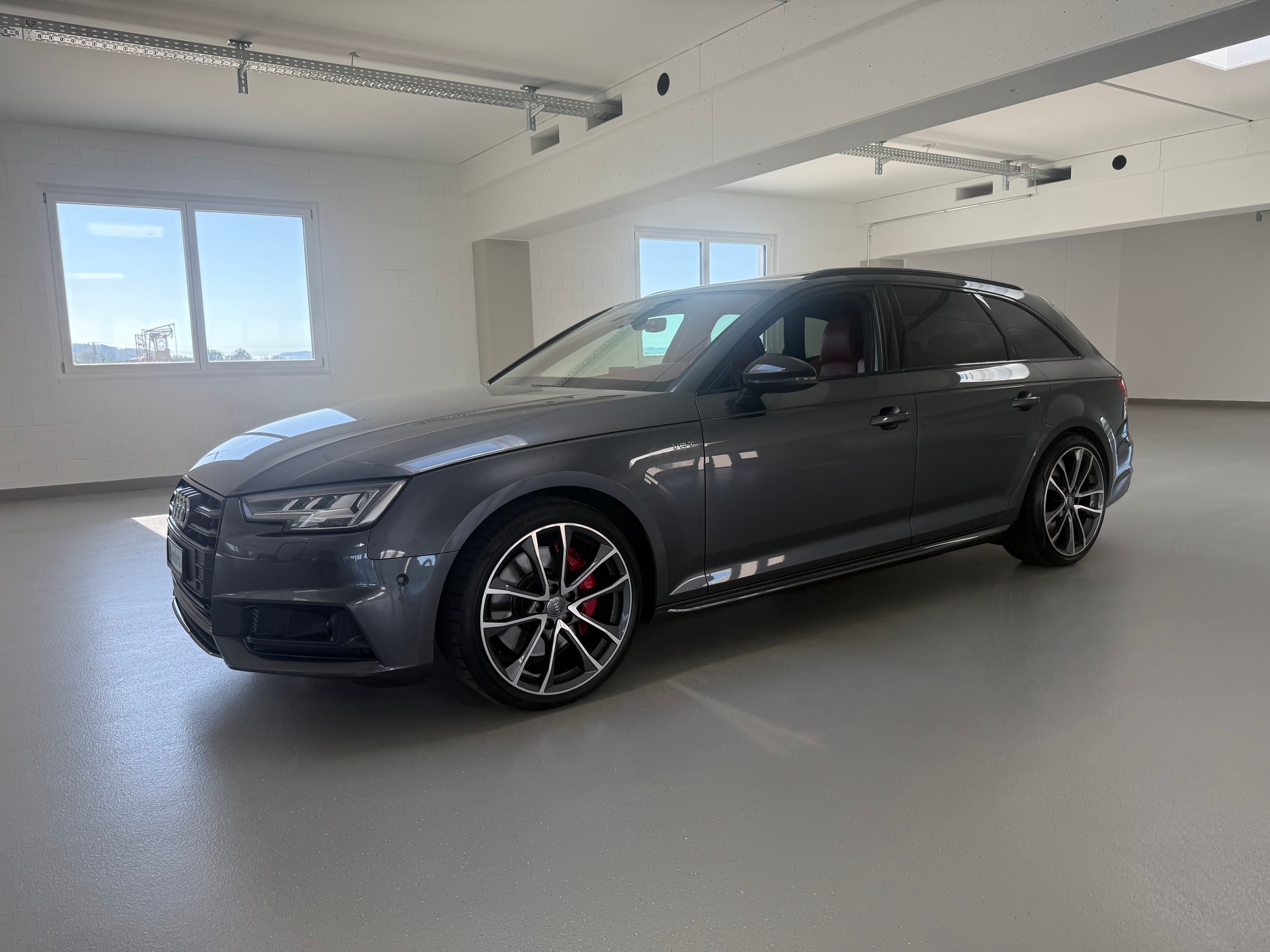 AUDI S4 Avant 3.0 TFSI quattro tiptronic-image-1