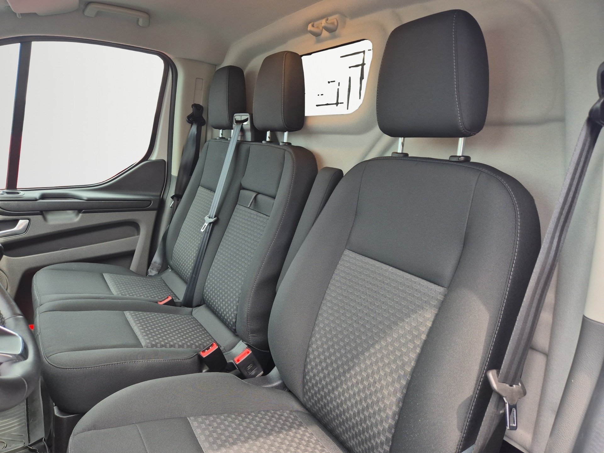 FORD Transit Custom Van 300 L2H1 Trend-image-12