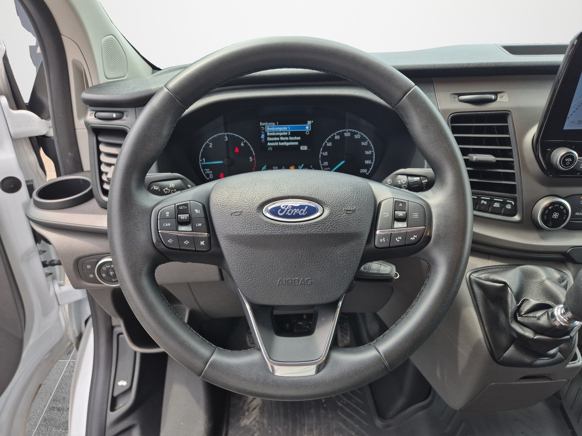 FORD Transit Custom Van 300 L2H1 Trend-image-8