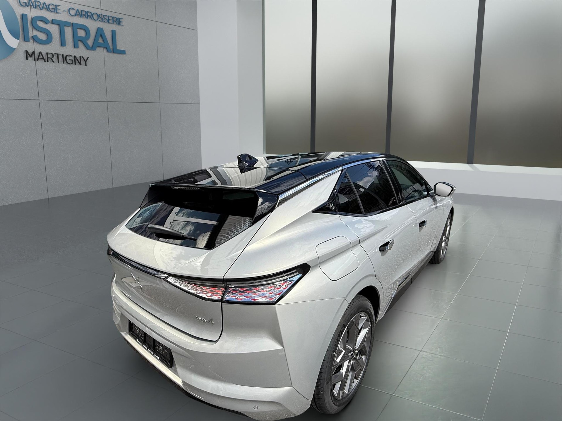 DS AUTOMOBILES 4 1.2 Hybrid Pallas-image-1