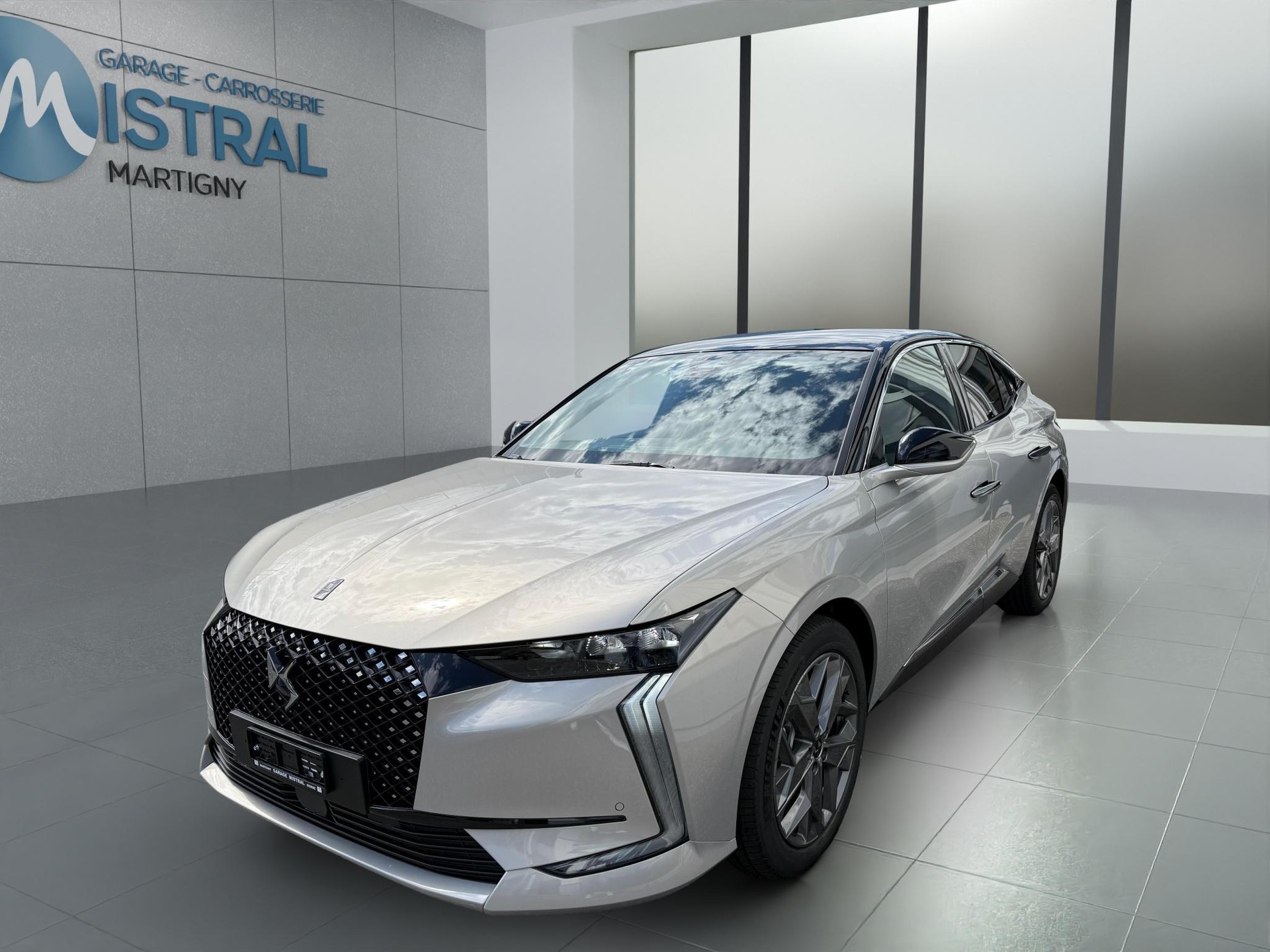 DS AUTOMOBILES 4 1.2 Hybrid Pallas-image-0