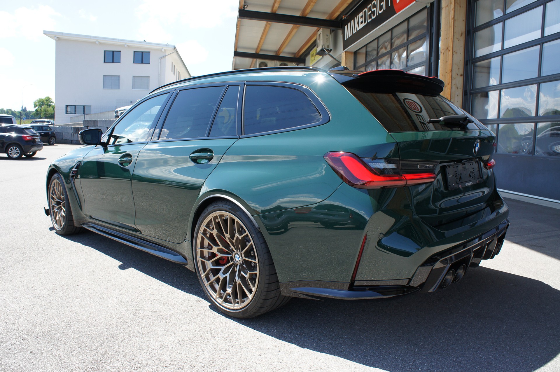 BMW M3 CS Touring xDrive-image-2