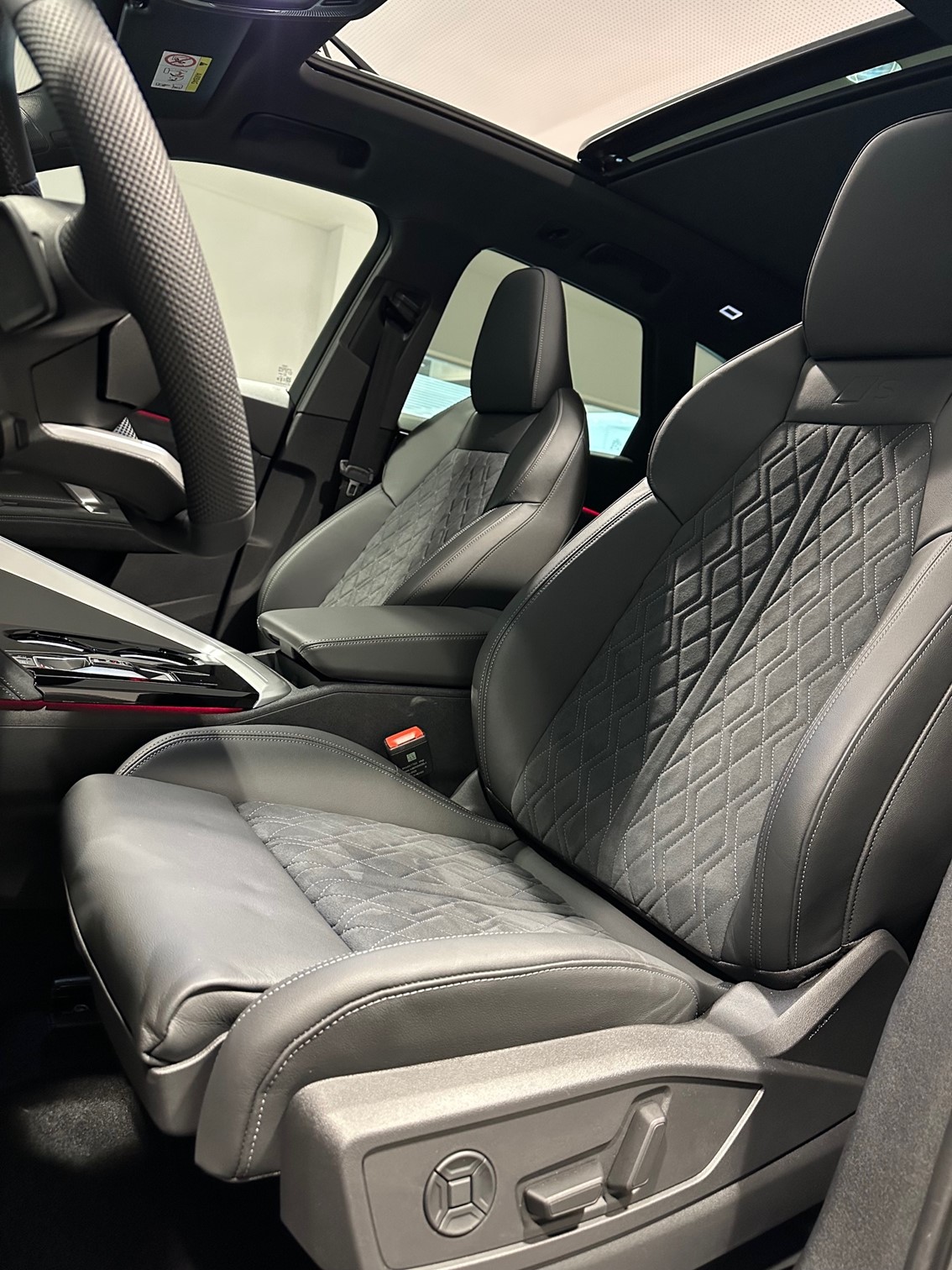 AUDI Q5 e-hybrid quattro 270 kW S-tronic-image-3