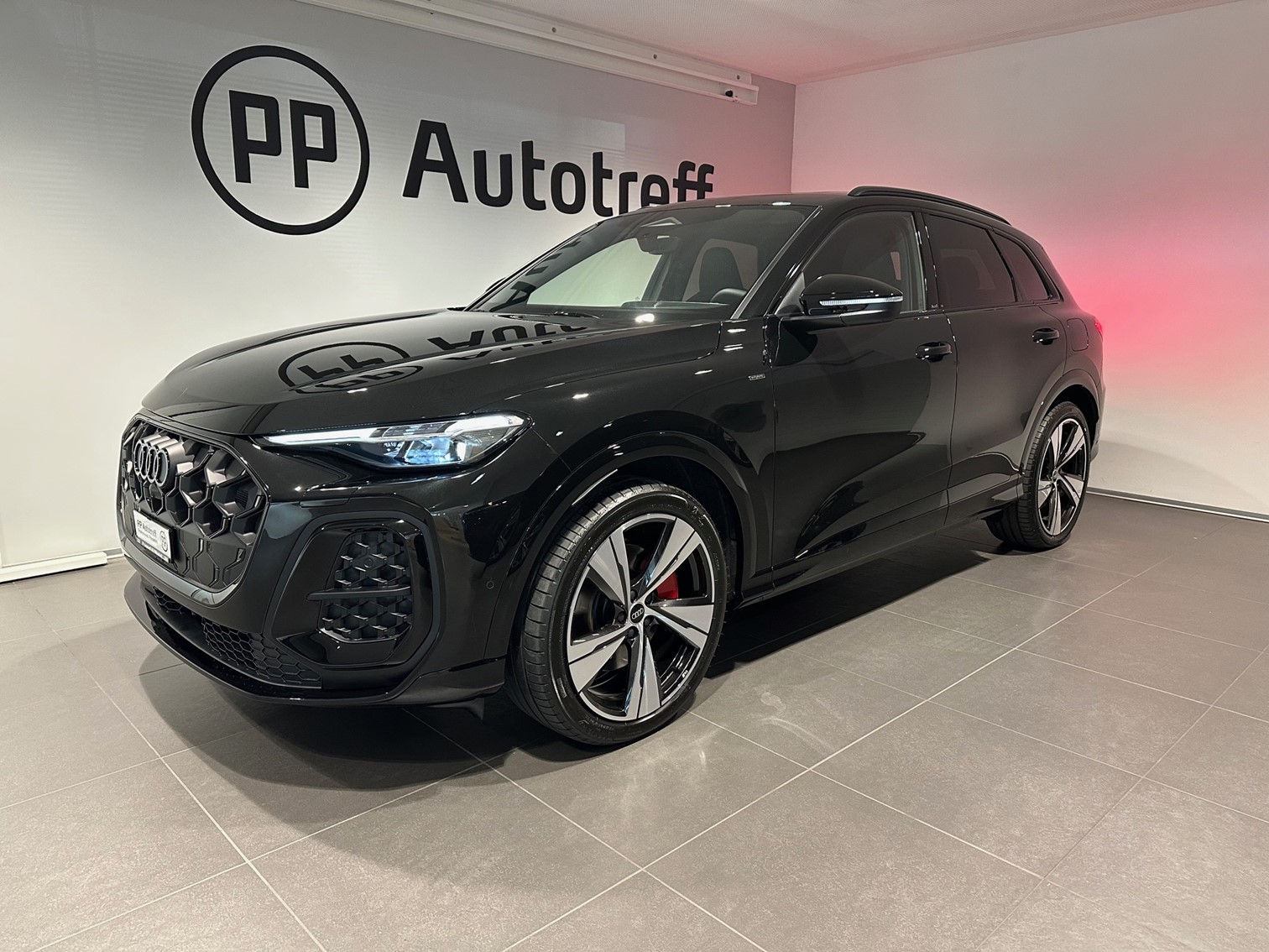 AUDI Q5 e-hybrid quattro 270 kW S-tronic-image-1