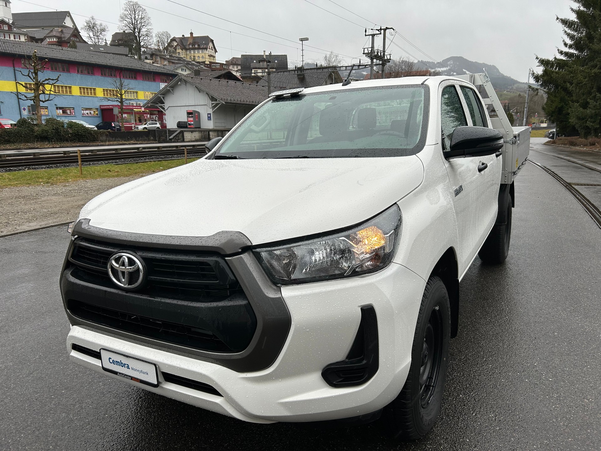 TOYOTA Hilux 2.4D-4D Comfort Double Cab 4x4-image-9