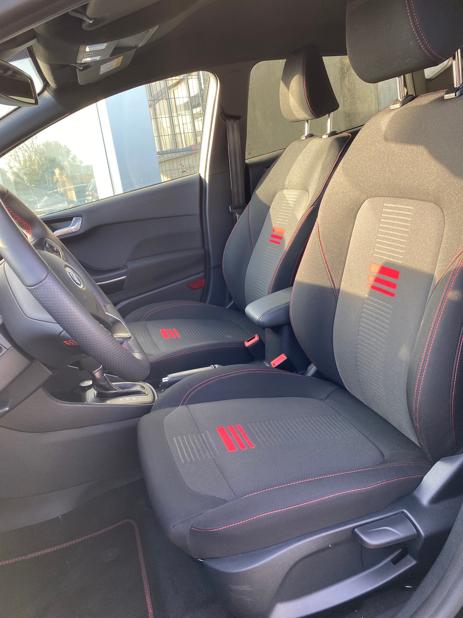 FORD Fiesta 1.0 SCTi MHEV ST Line X Automat-image-2