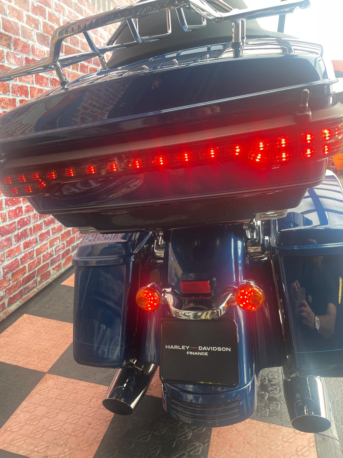 HARLEY-DAVIDSON FLHX Street Glide 107 ABS-image-8