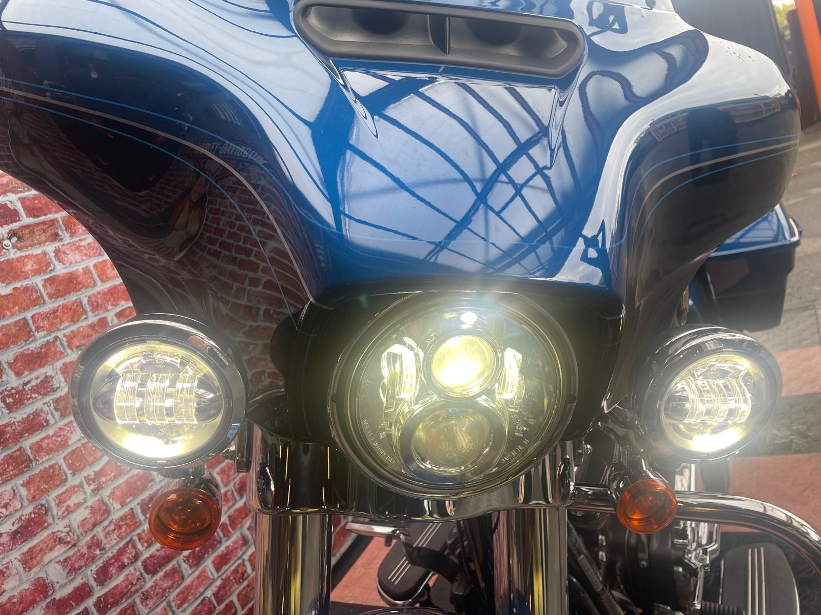 HARLEY-DAVIDSON FLHX Street Glide 107 ABS-image-6