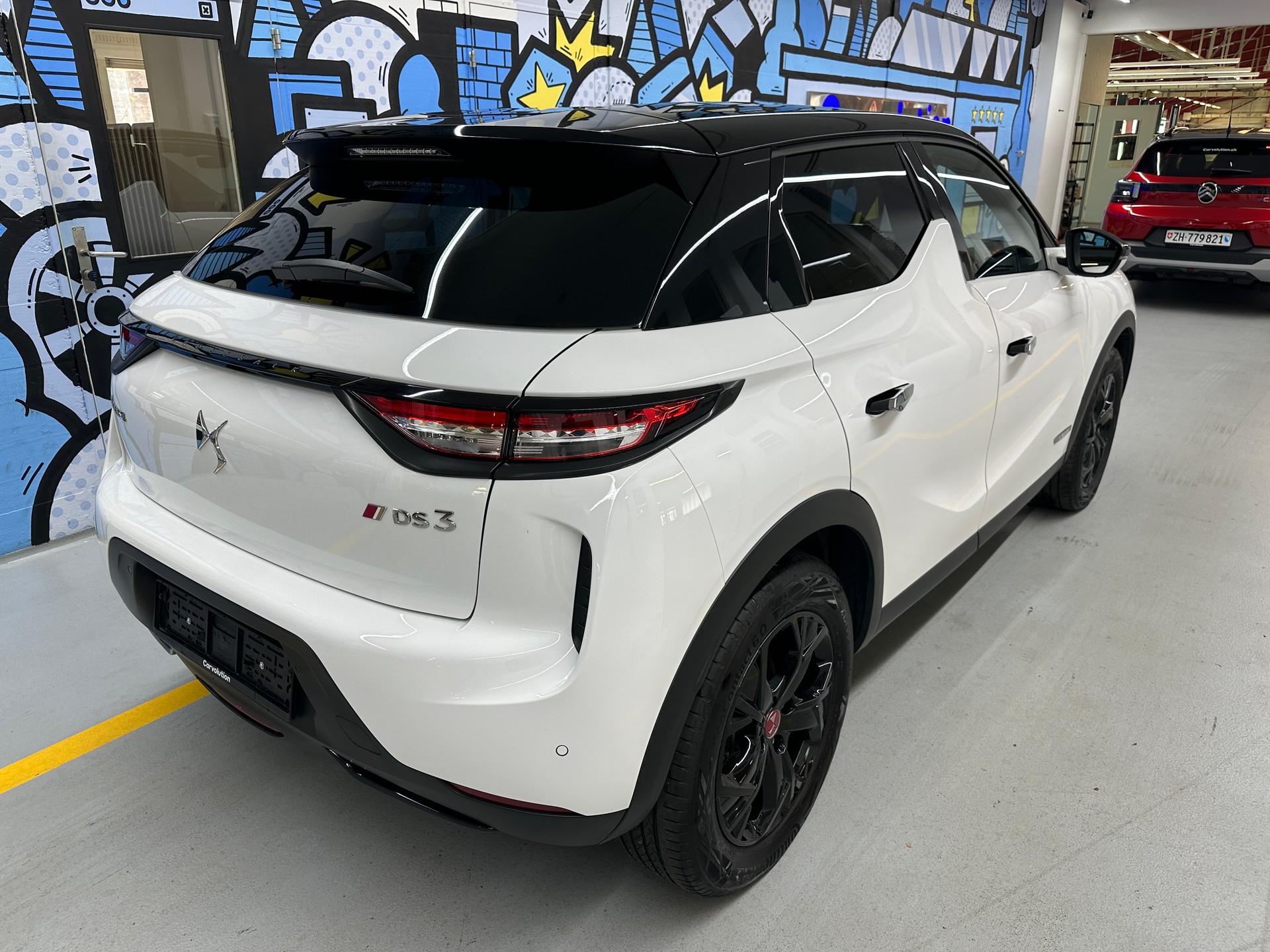 DS AUTOMOBILES DS 3 Crossback E-Tense 136 Performance Line-image-3