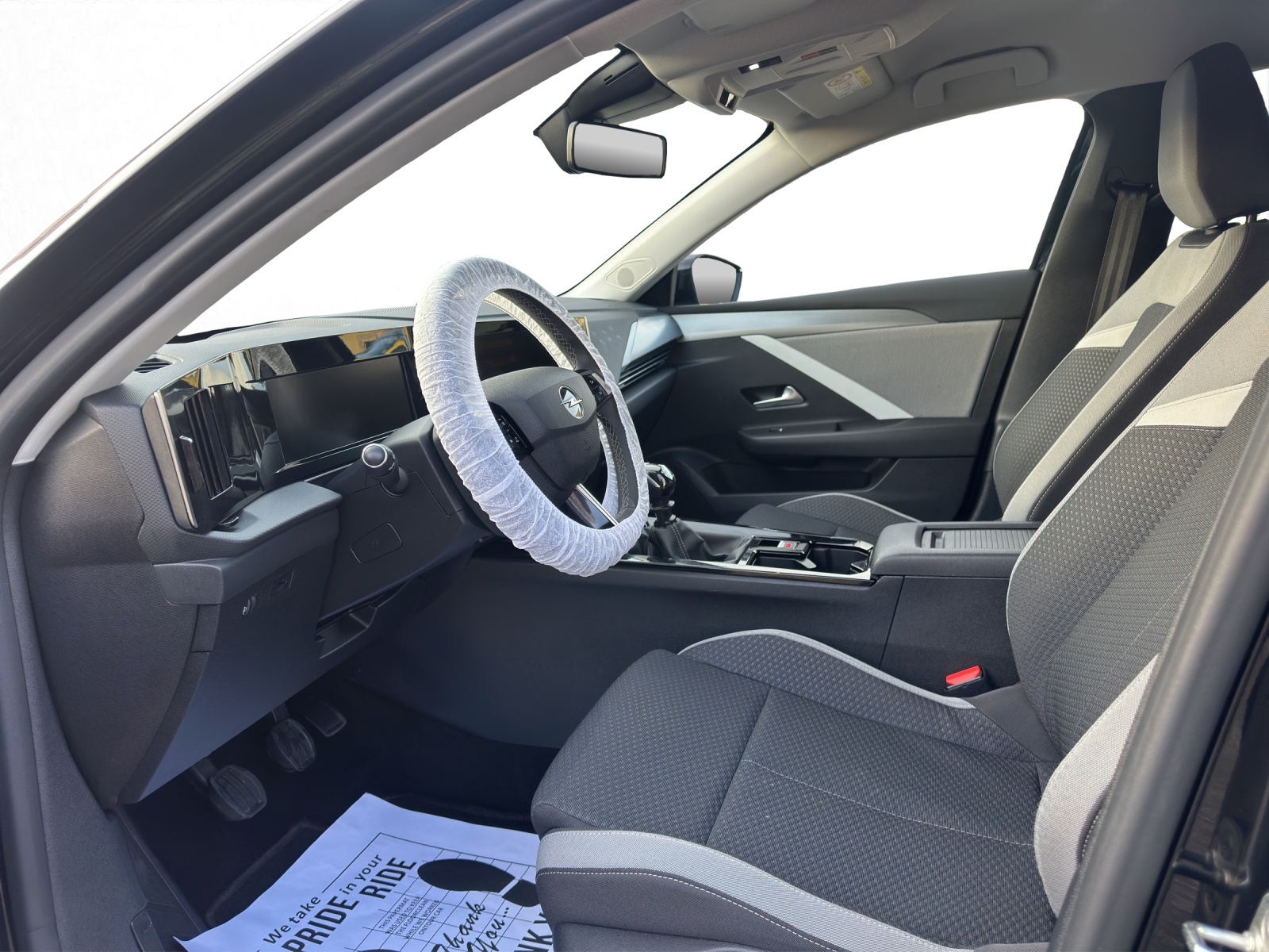 OPEL Astra 1.2i Turbo Ultimate-image-8