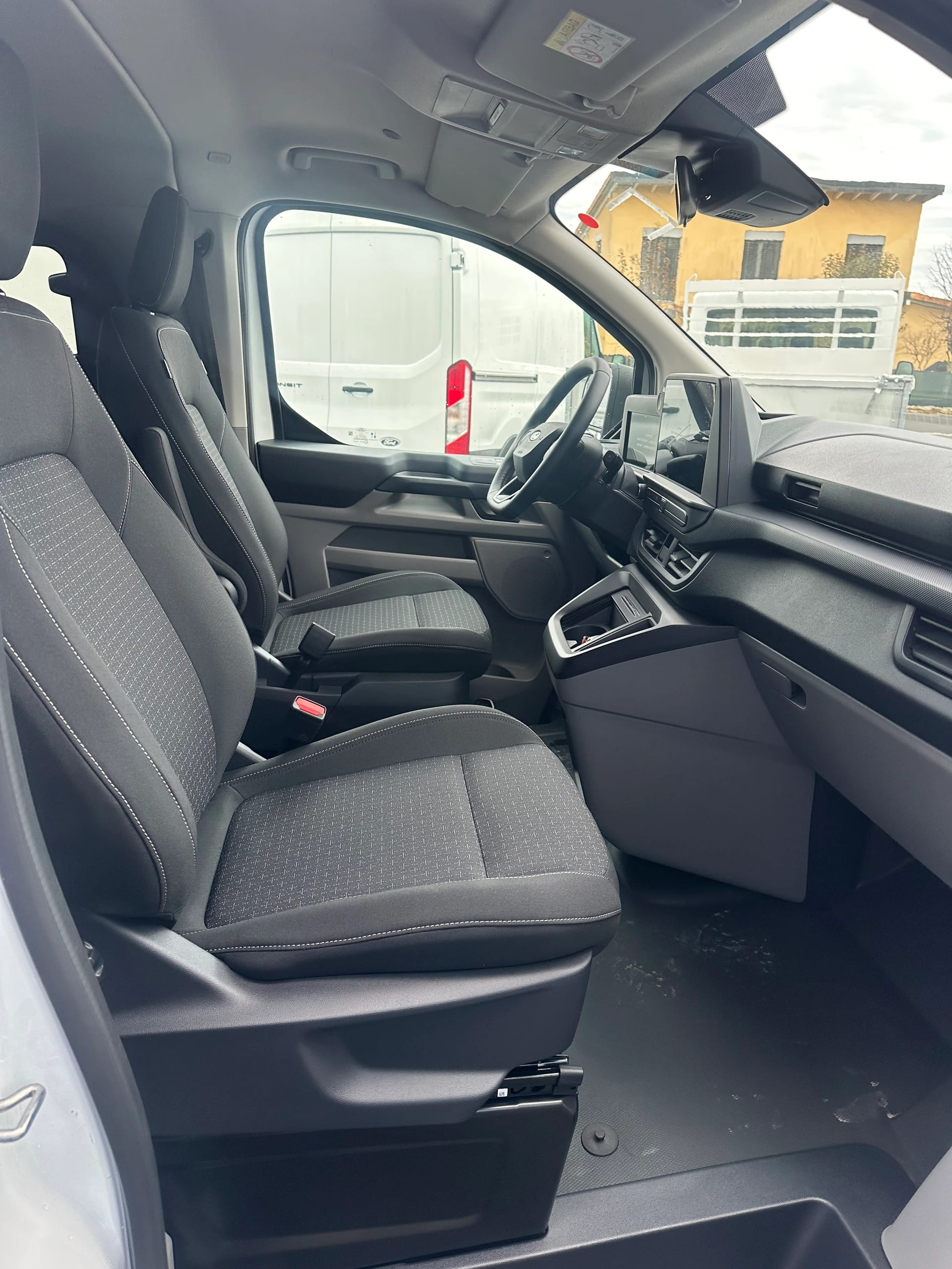 FORD Transit C combi 320 L1 2.0 Eco Trend/136CV/Aut.-image-12