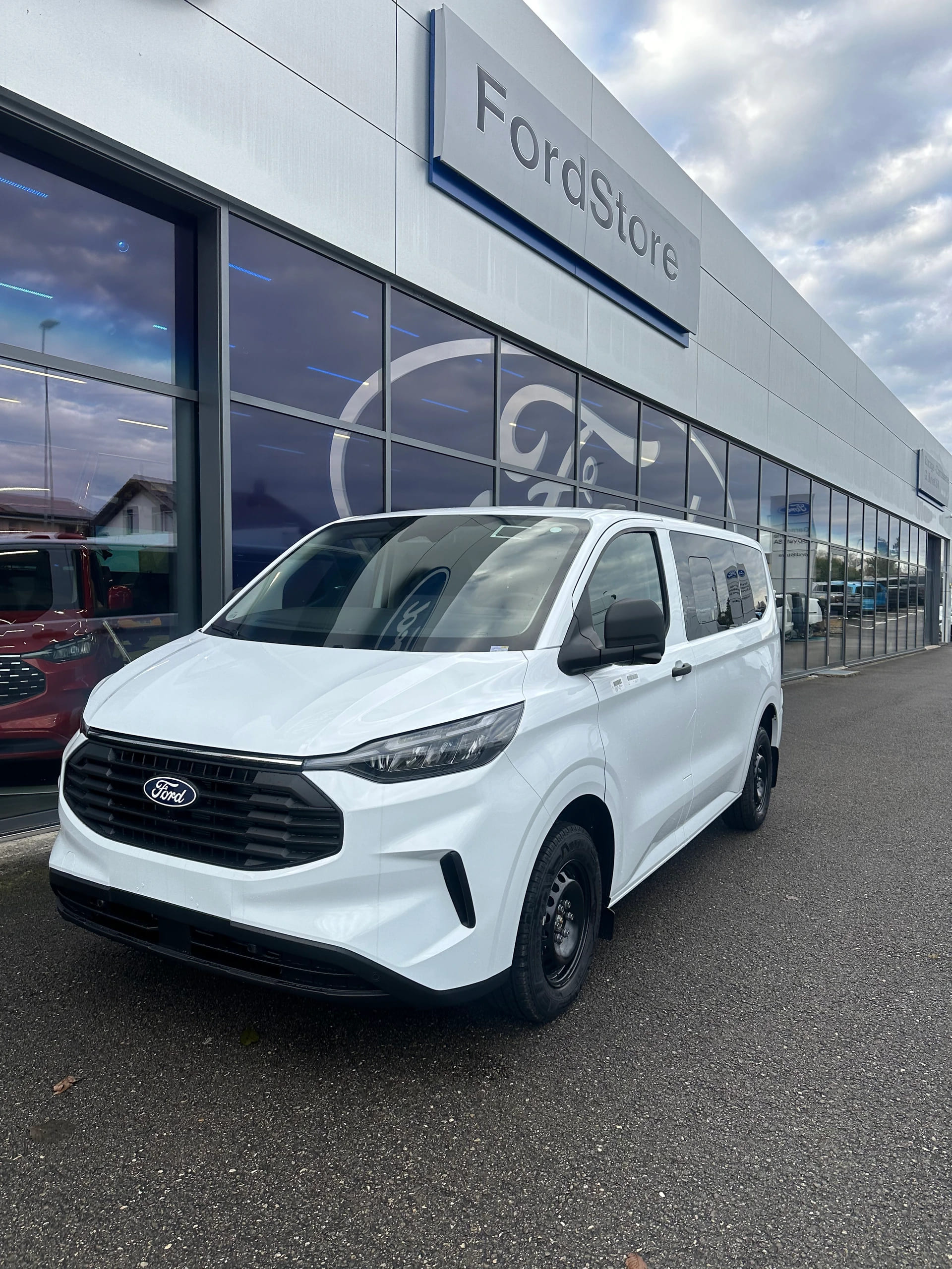 FORD Transit C combi 320 L1 2.0 Eco Trend/136CV/Aut.-image-1
