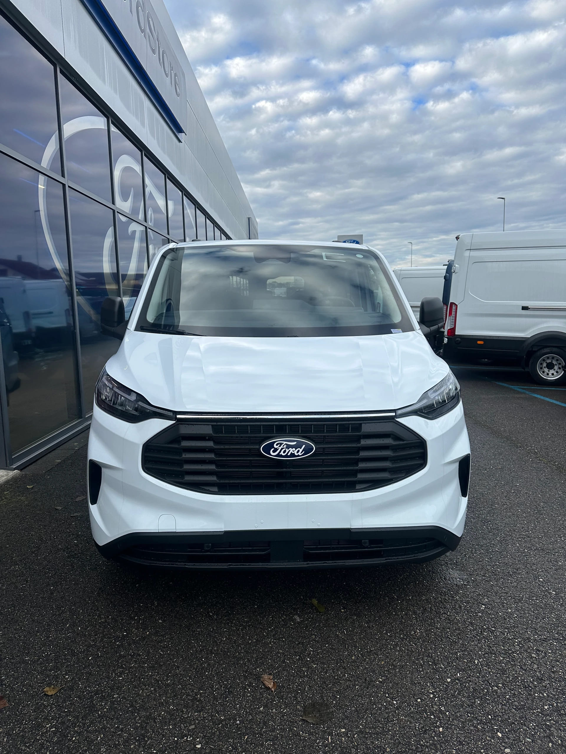 FORD Transit C combi 320 L1 2.0 Eco Trend/136CV/Aut.-image-8