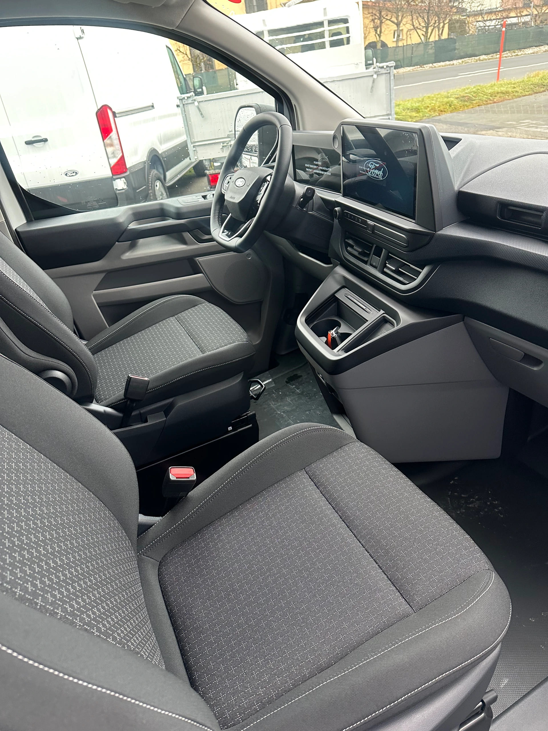 FORD Transit C combi 320 L1 2.0 Eco Trend/136CV/Aut.-image-11