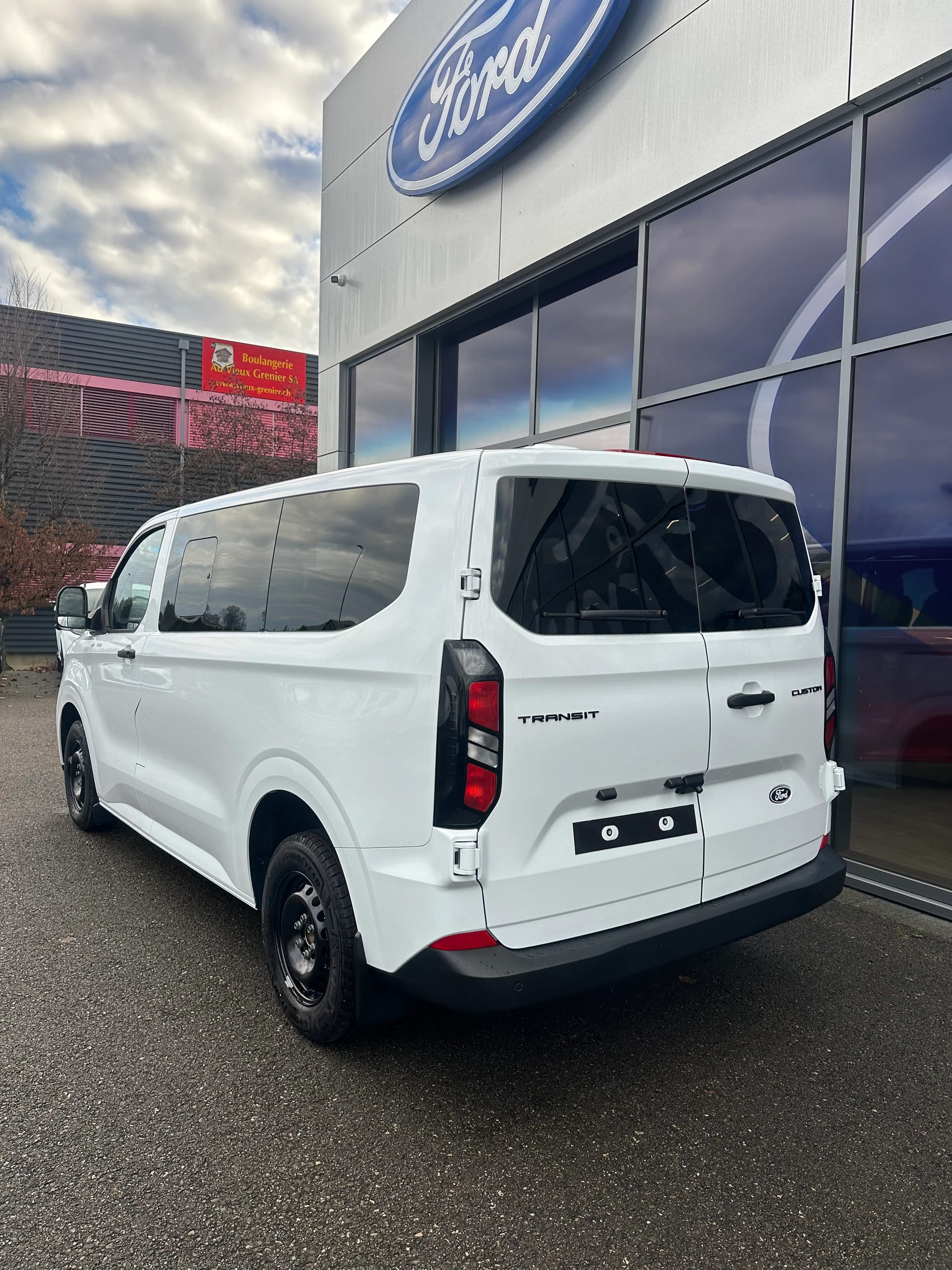 FORD Transit C combi 320 L1 2.0 Eco Trend/136CV/Aut.-image-3