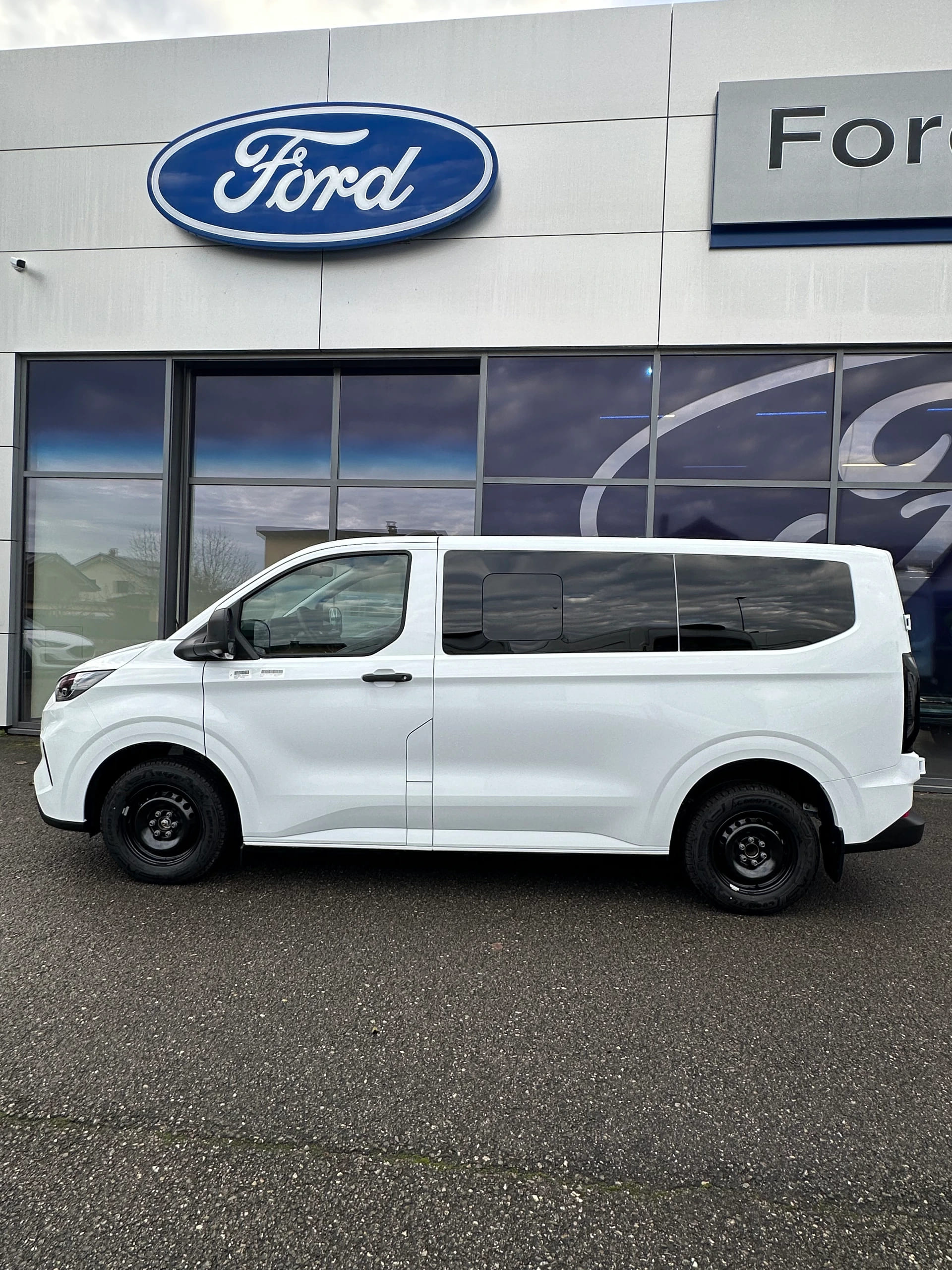 FORD Transit C combi 320 L1 2.0 Eco Trend/136CV/Aut.-image-2