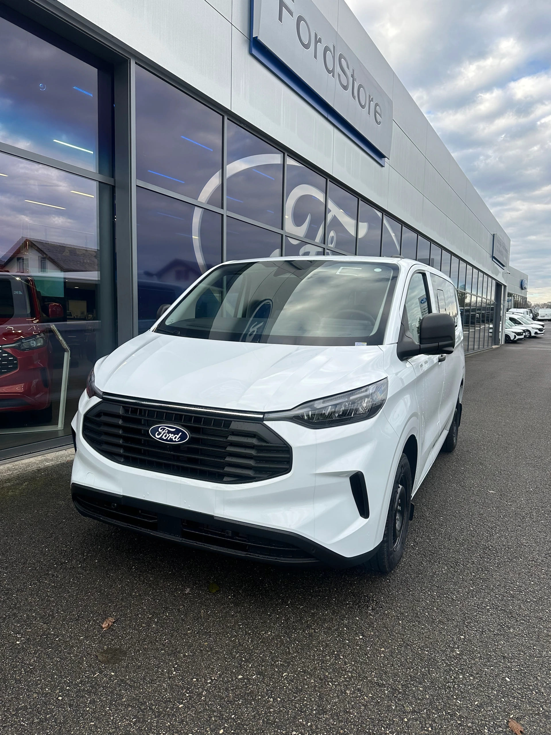 FORD Transit C combi 320 L1 2.0 Eco Trend/136CV/Aut.-image-0