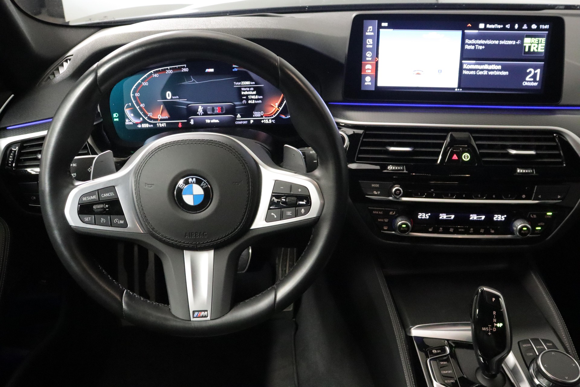 BMW 520d xDrive Touring-image-5