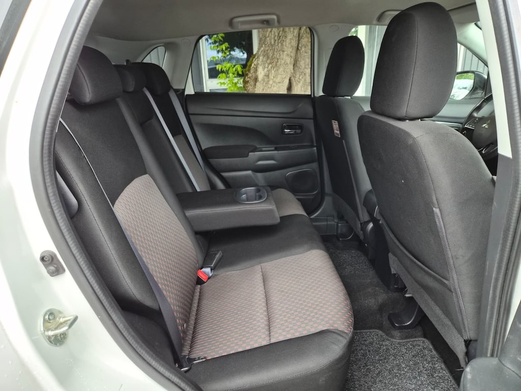 MITSUBISHI ASX 2.2 DID Style Hyaku Edition 4WD Automatic-image-9