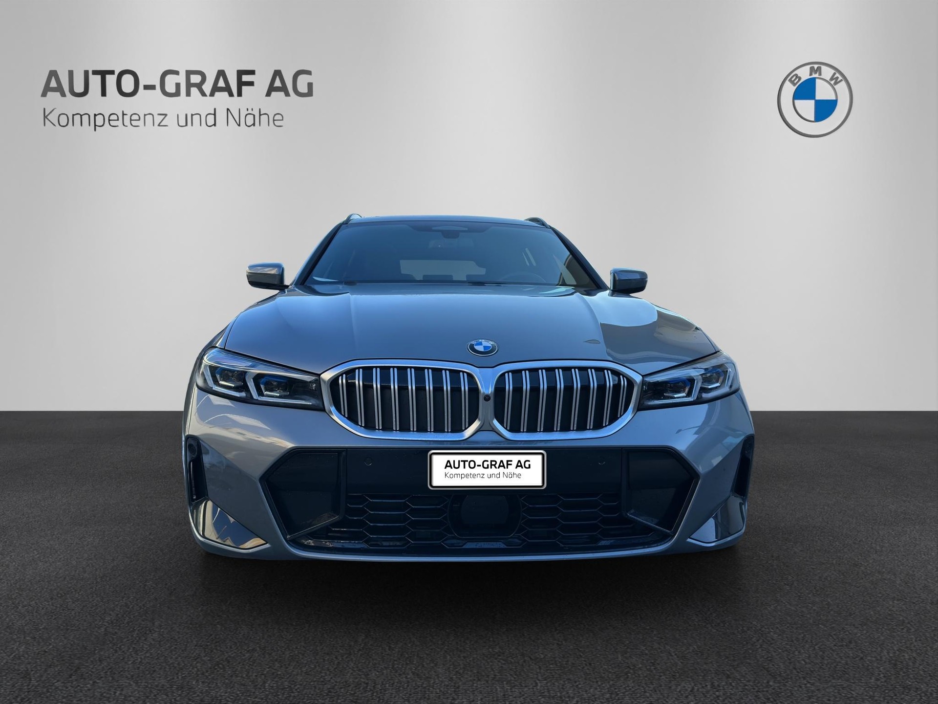 BMW 320d xDrive 48V Touring Steptronic M Sport-image-7