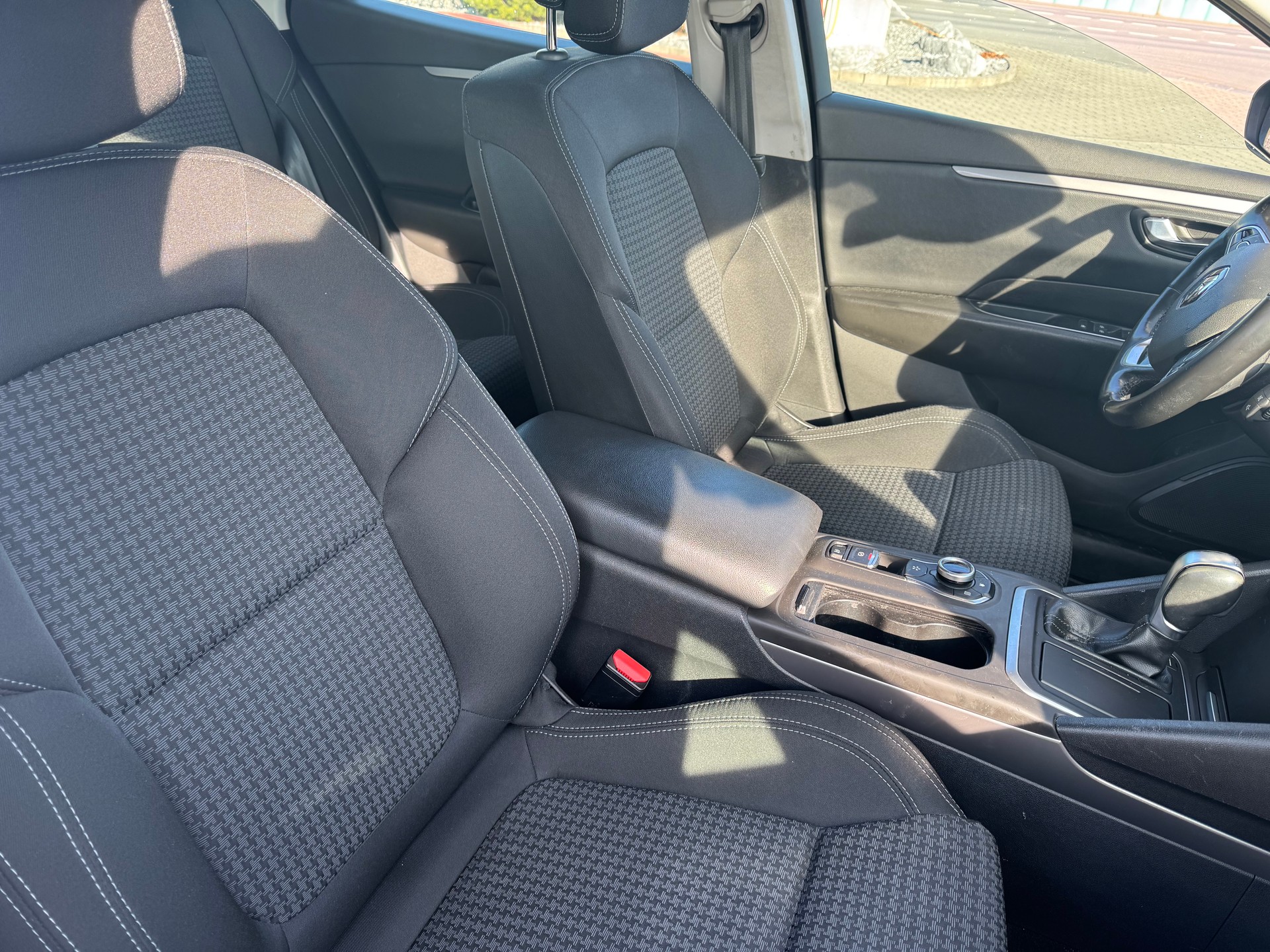 RENAULT Talisman Grandtour 2.0 Blue dCi Intens EDC-image-5
