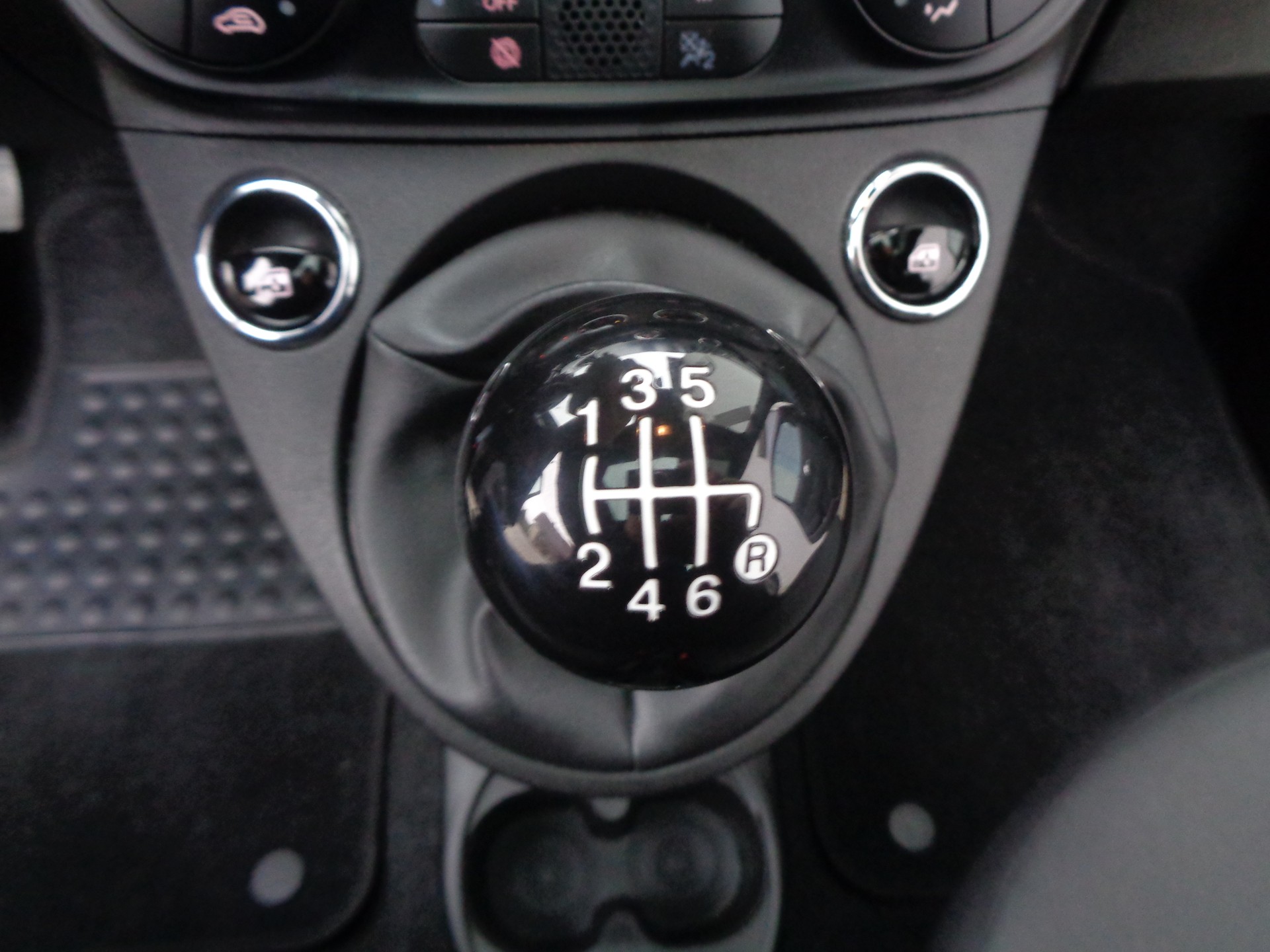 FIAT 500 1.0 N3 MildHybrid Lounge-image-17