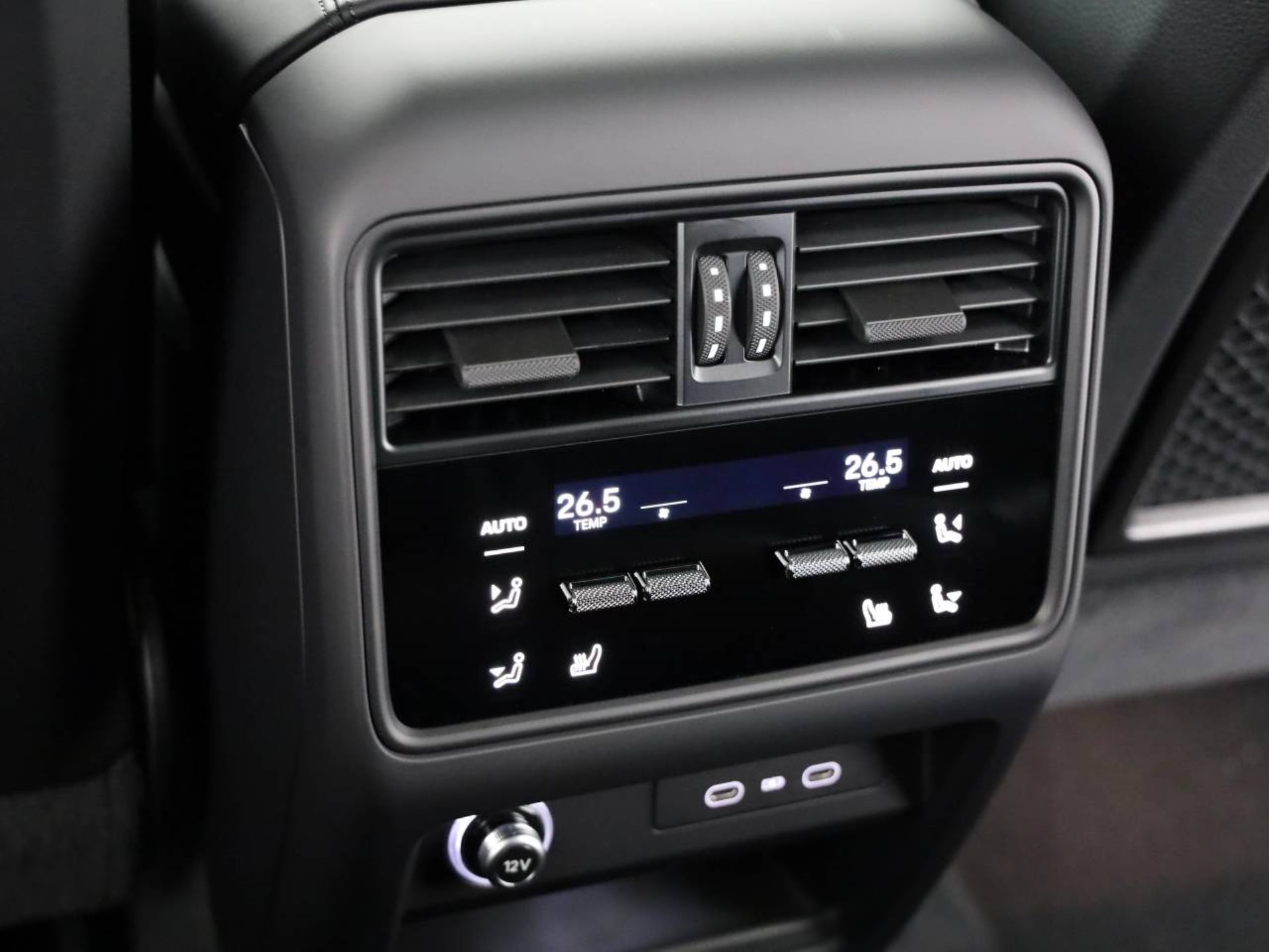 PORSCHE Cayenne S E-Hybrid Black Edition-image-18