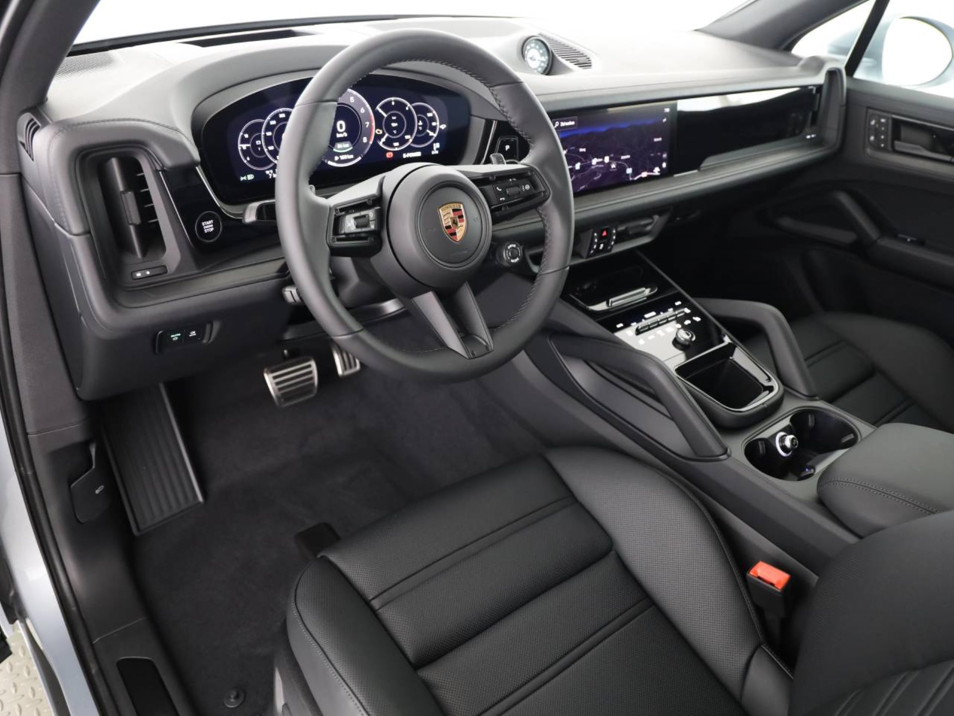PORSCHE Cayenne S E-Hybrid Black Edition-image-9