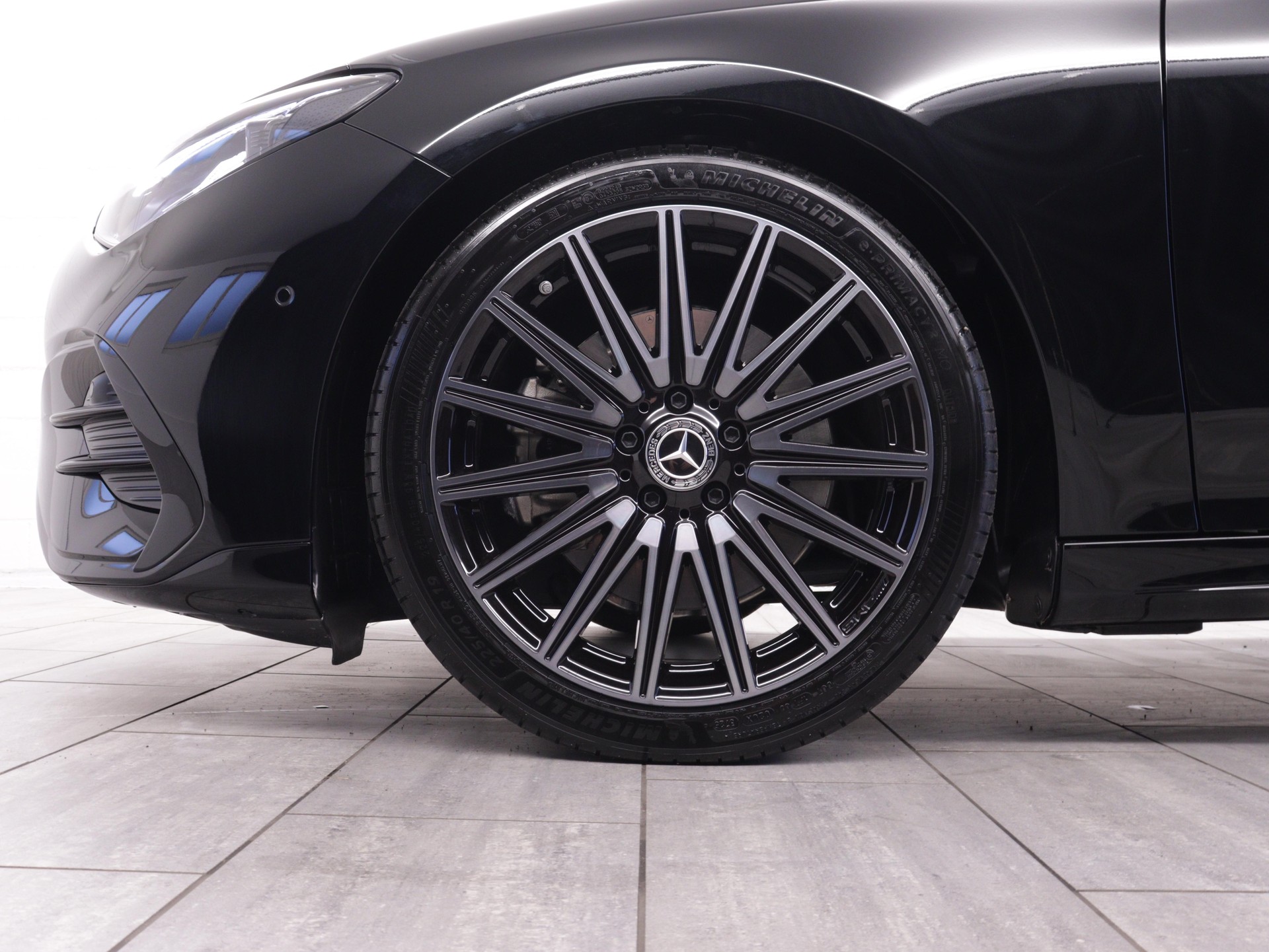 MERCEDES-BENZ CLA 220 AMG Line 4matic-image-13