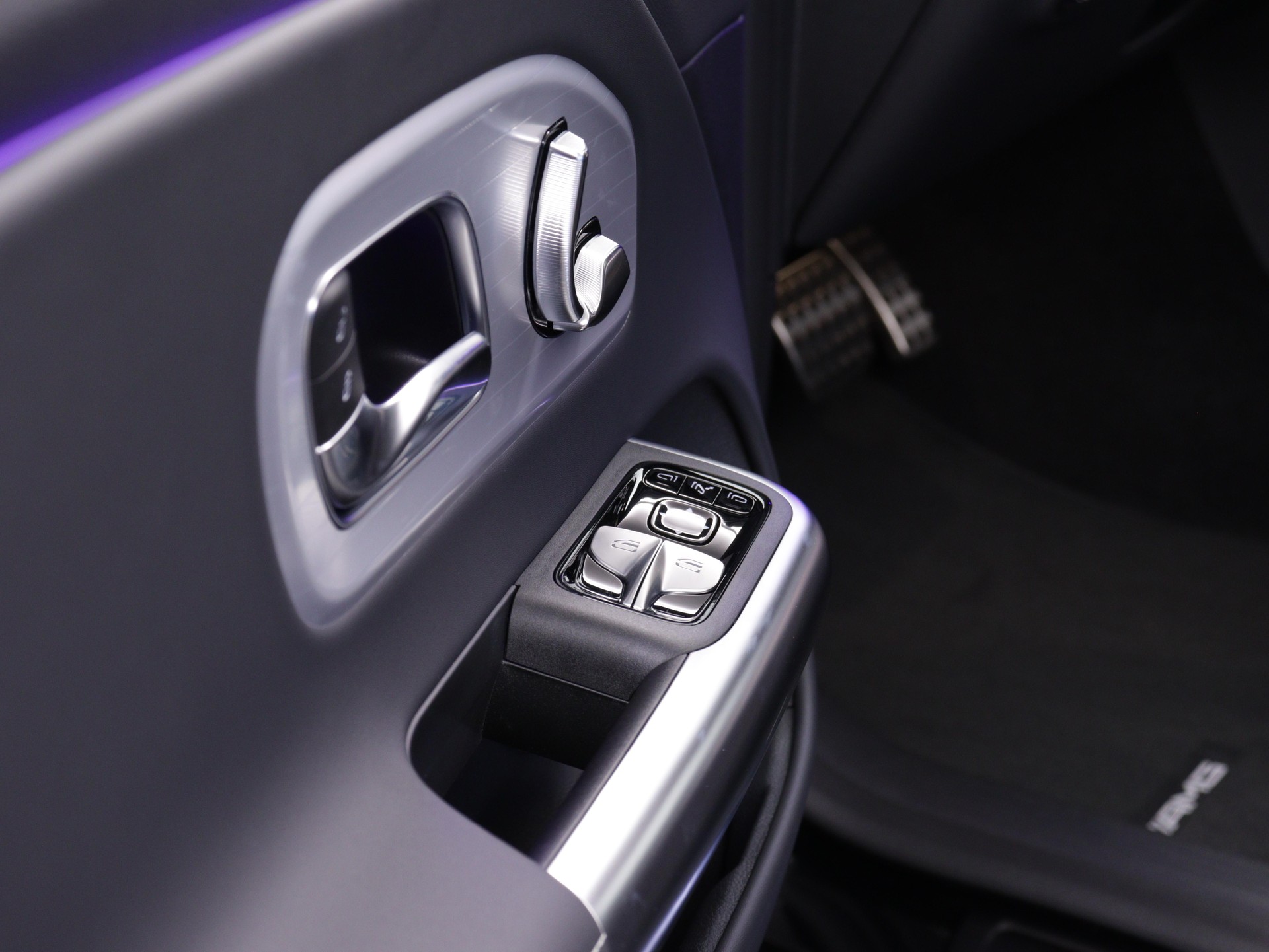 MERCEDES-BENZ CLA 220 AMG Line 4matic-image-8
