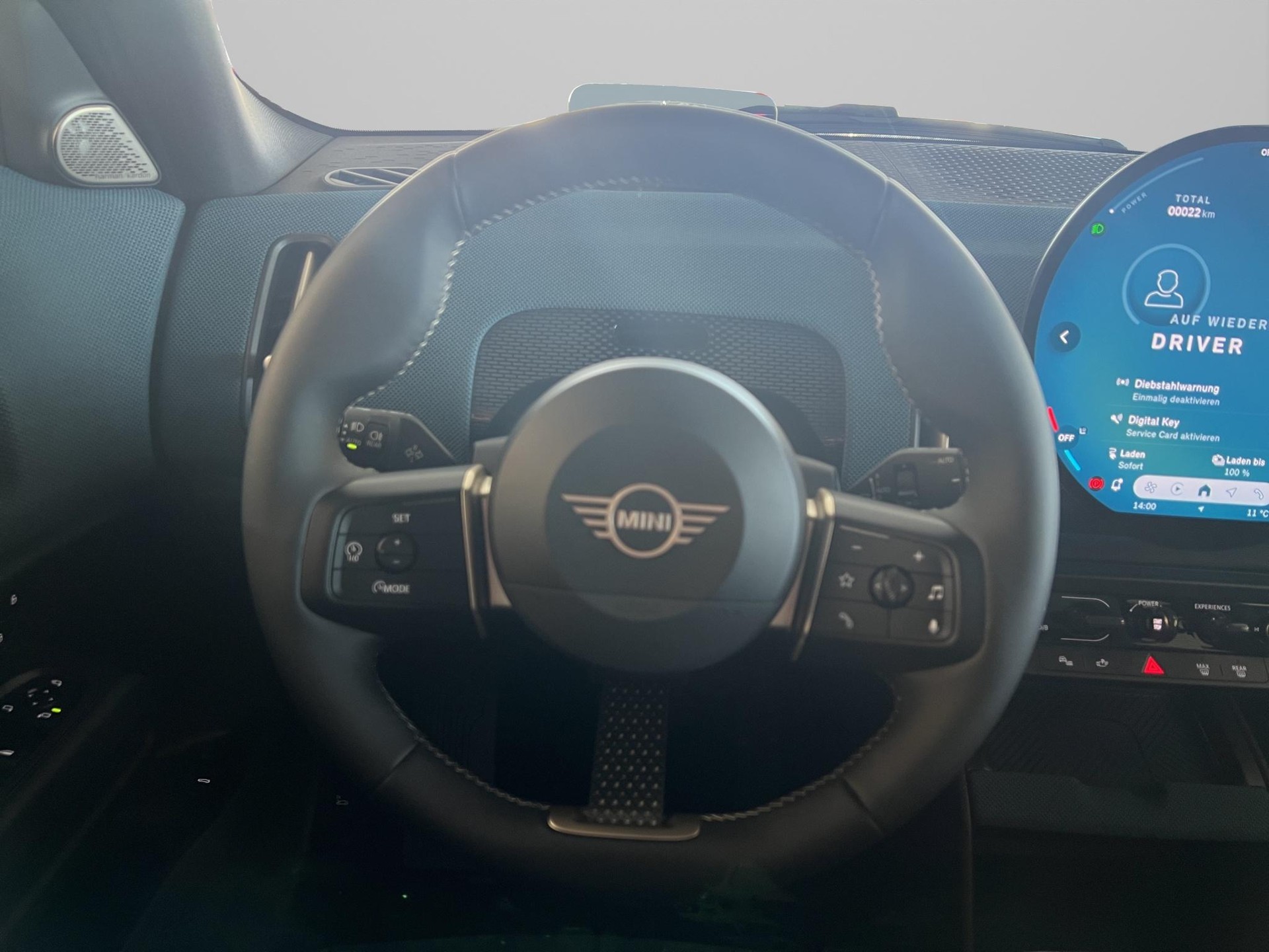 MINI Countryman E Favoured Trim-image-13