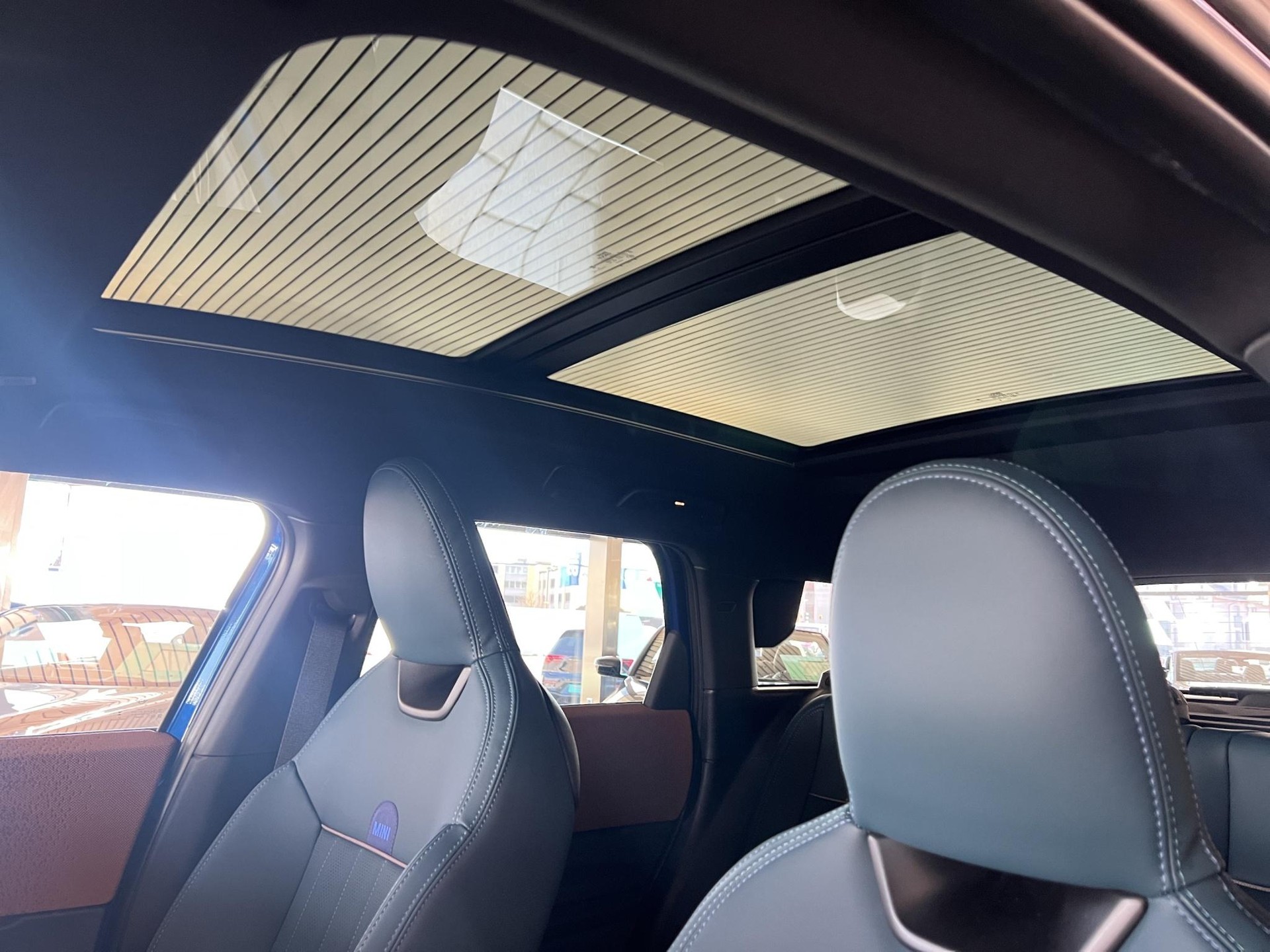 MINI Countryman E Favoured Trim-image-19