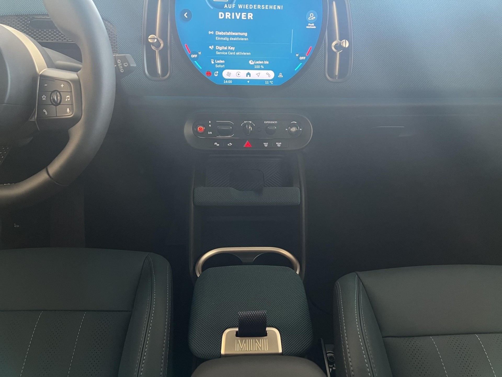 MINI Countryman E Favoured Trim-image-15