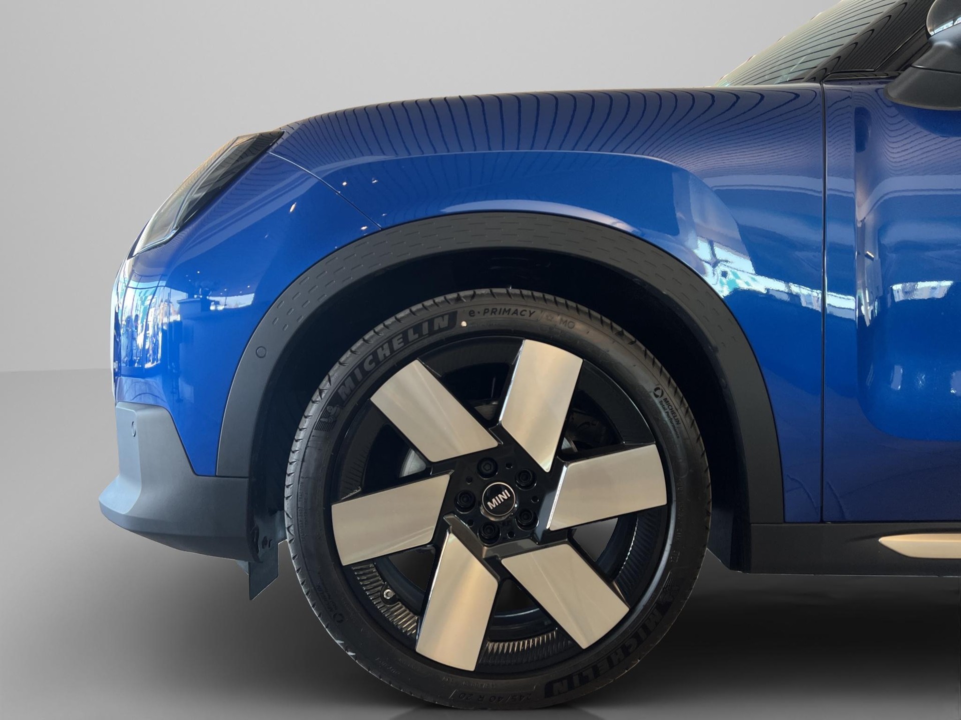 MINI Countryman E Favoured Trim-image-8