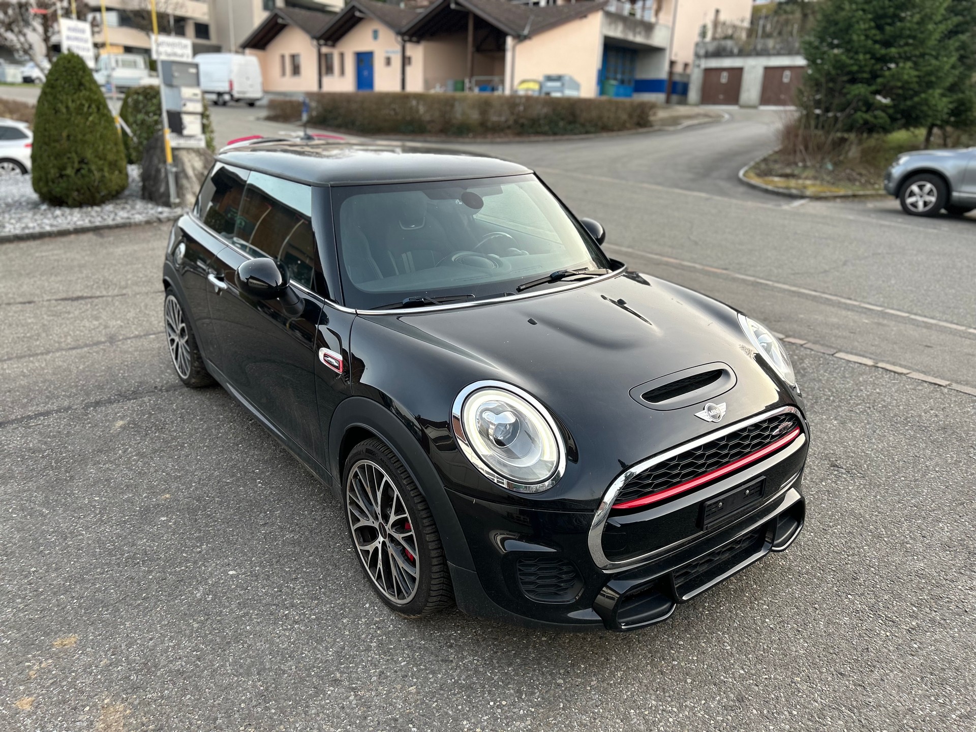 MINI Cooper John Cooper Works-image-3