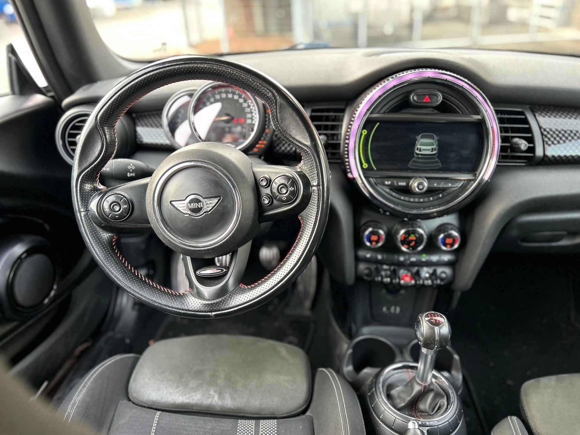 MINI Cooper John Cooper Works-image-10