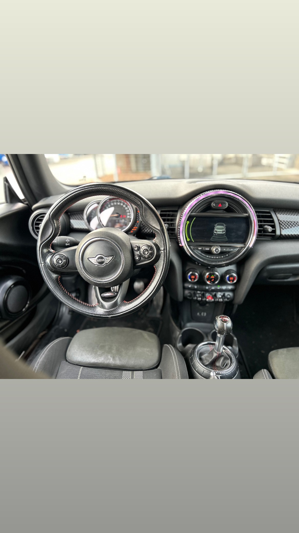 MINI Cooper John Cooper Works-image-11